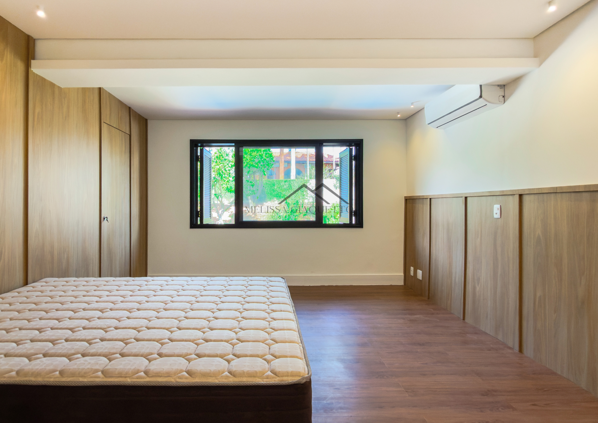 Tambor&eacute; 1 - Casa Alto Padr&atilde;o Avenida Ceci Barueri - 