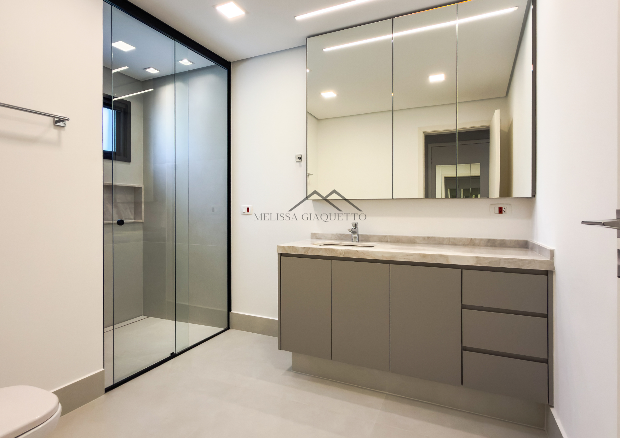 Tambor&eacute; 1 - Casa Alto Padr&atilde;o Avenida Ceci Barueri - 