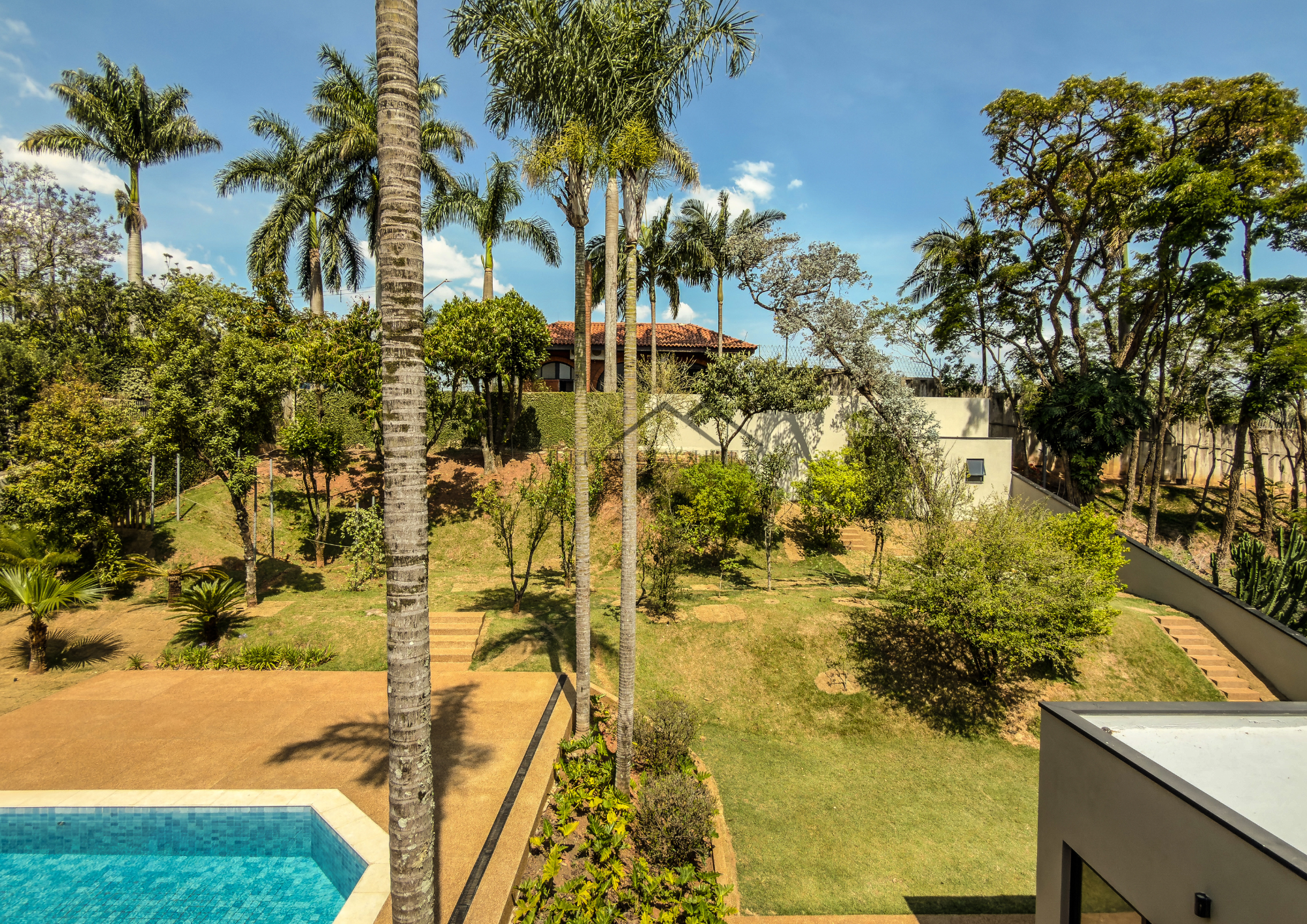 Tambor&eacute; 1 - Casa Alto Padr&atilde;o Avenida Ceci Barueri - 