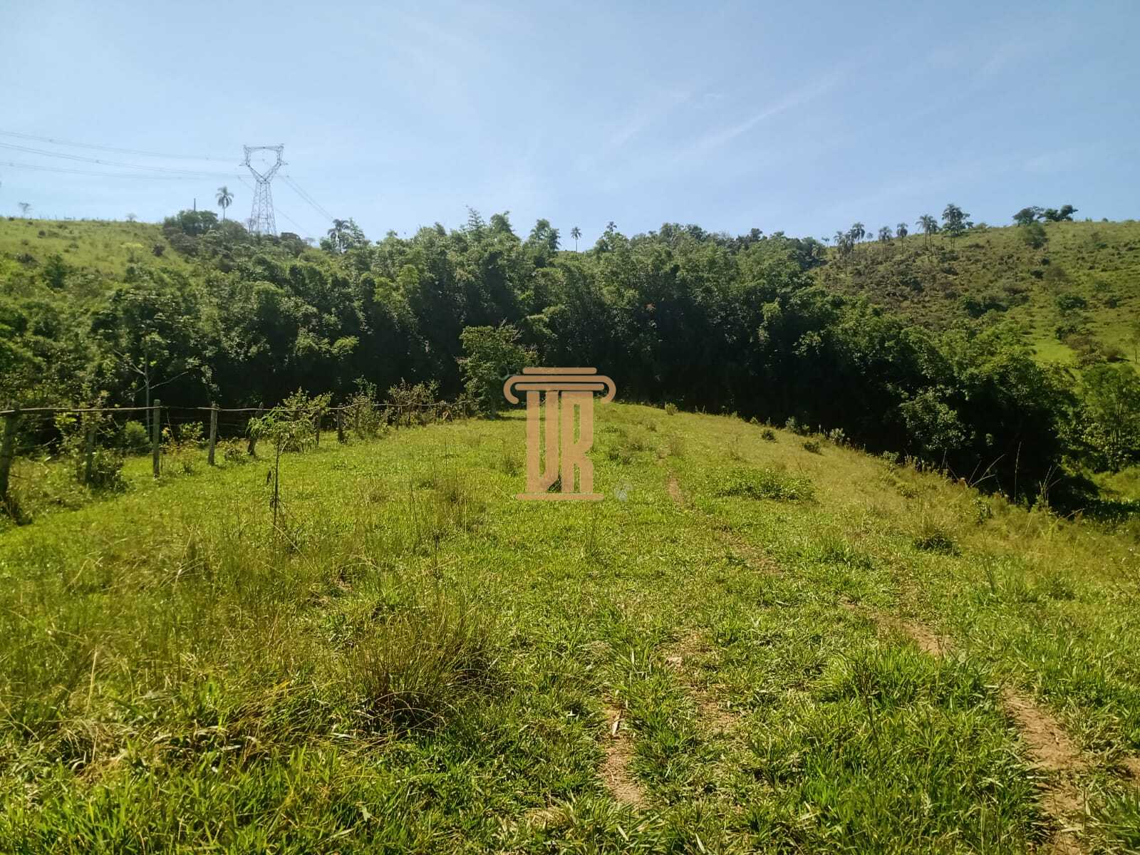 &Aacute;rea rural de 8,5 alqueires em S&atilde;o Jos&eacute; dos Campos- SP  São José dos Campos - 