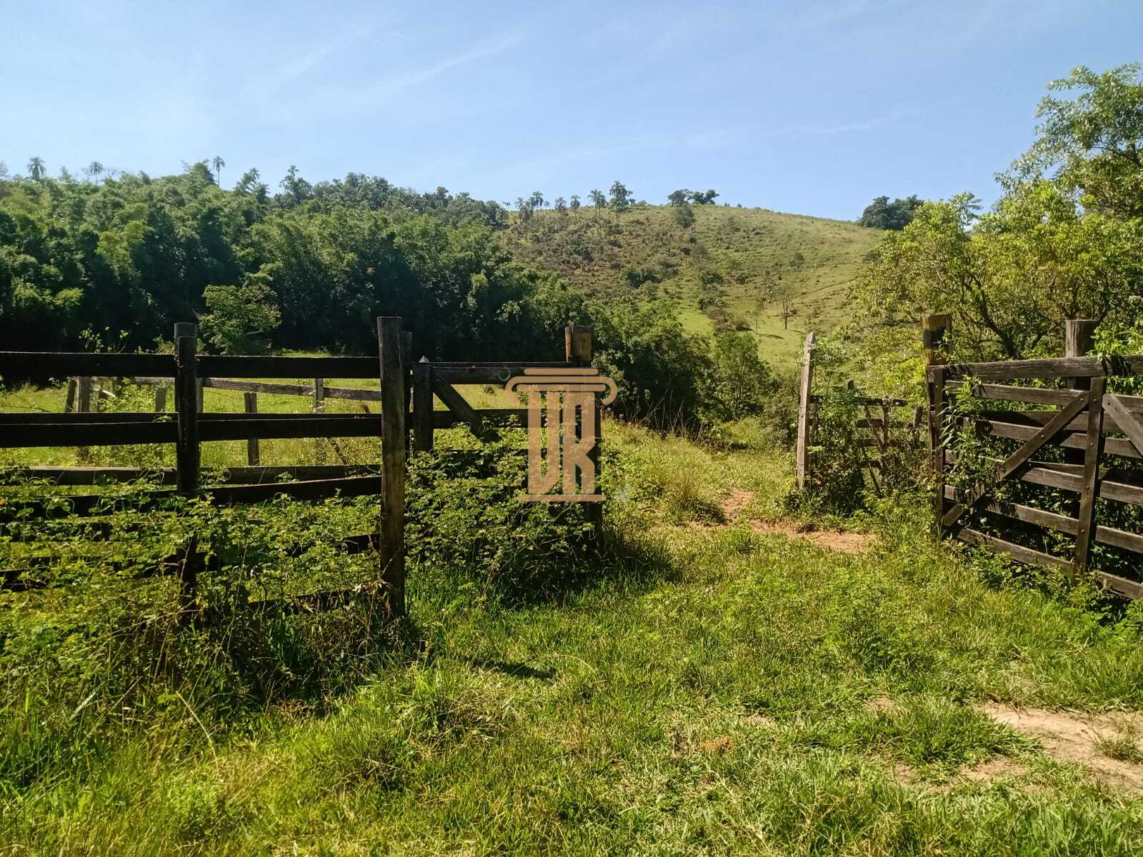 &Aacute;rea rural de 8,5 alqueires em S&atilde;o Jos&eacute; dos Campos- SP  São José dos Campos - 