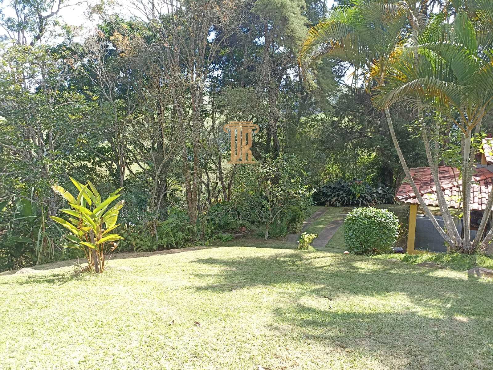 Ch&aacute;cara de 3.800m&sup2; em S&atilde;o Jos&eacute; dos Campos - SP  São José dos Campos - 