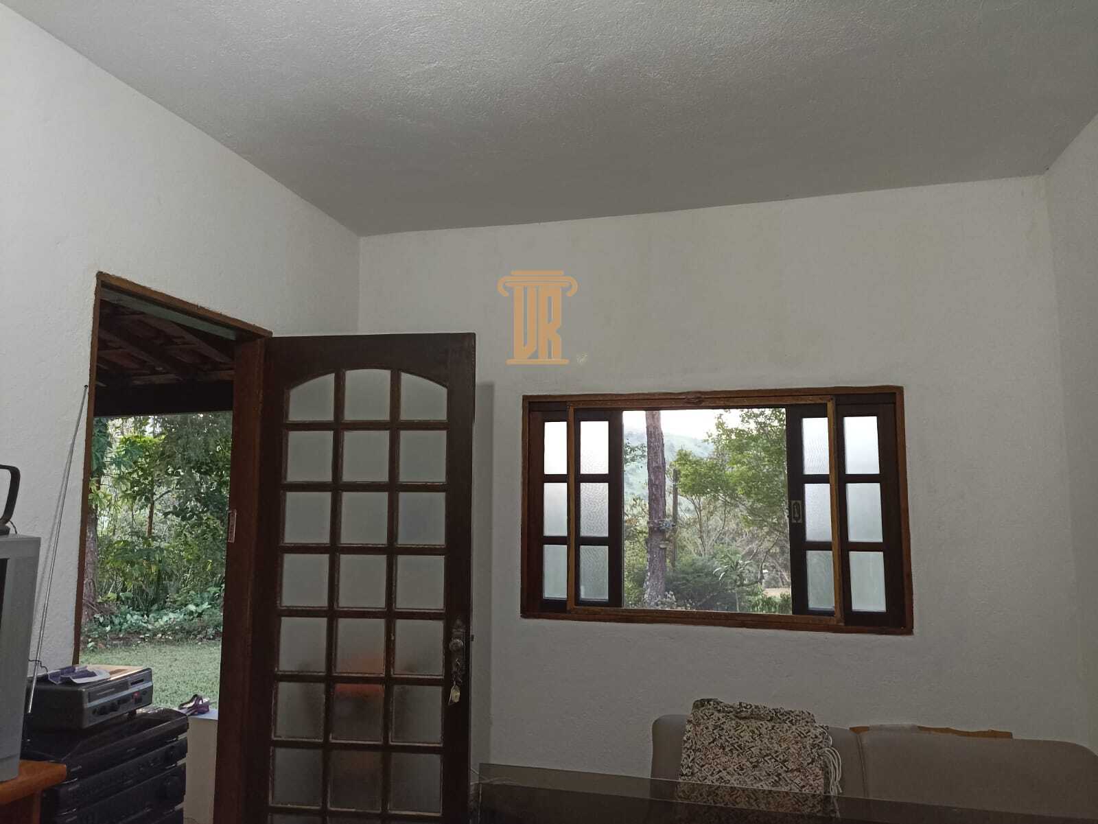 Ch&aacute;cara de 3.800m&sup2; em S&atilde;o Jos&eacute; dos Campos - SP  São José dos Campos - 