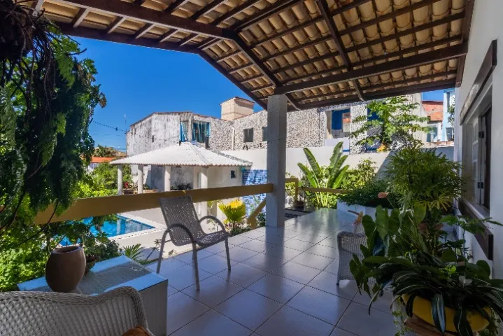 Casa em Jau&aacute; 3/4 com piscina, &aacute;rea gourmet e energia solar Rua Belgrado Camaçari - 