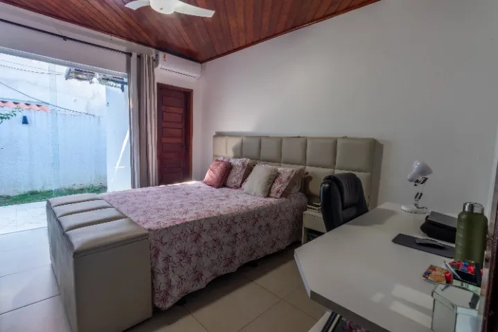 Casa em Jau&aacute; 3/4 com piscina, &aacute;rea gourmet e energia solar Rua Belgrado Camaçari - 