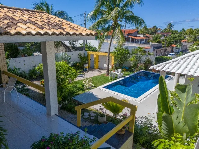 Casa em Jau&aacute; 3/4 com piscina, &aacute;rea gourmet e energia solar Rua Belgrado Camaçari - 