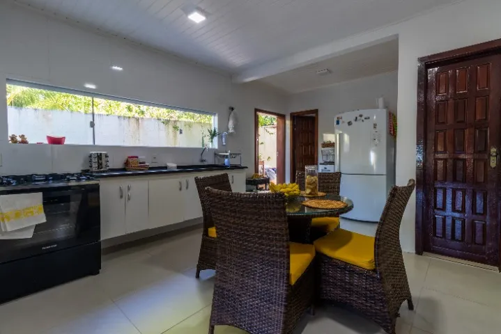 Casa em Jau&aacute; 3/4 com piscina, &aacute;rea gourmet e energia solar Rua Belgrado Camaçari - 