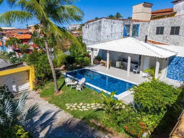 Casa em Jau&aacute; 3/4 com piscina, &aacute;rea gourmet e energia solar Rua Belgrado Camaçari - 
