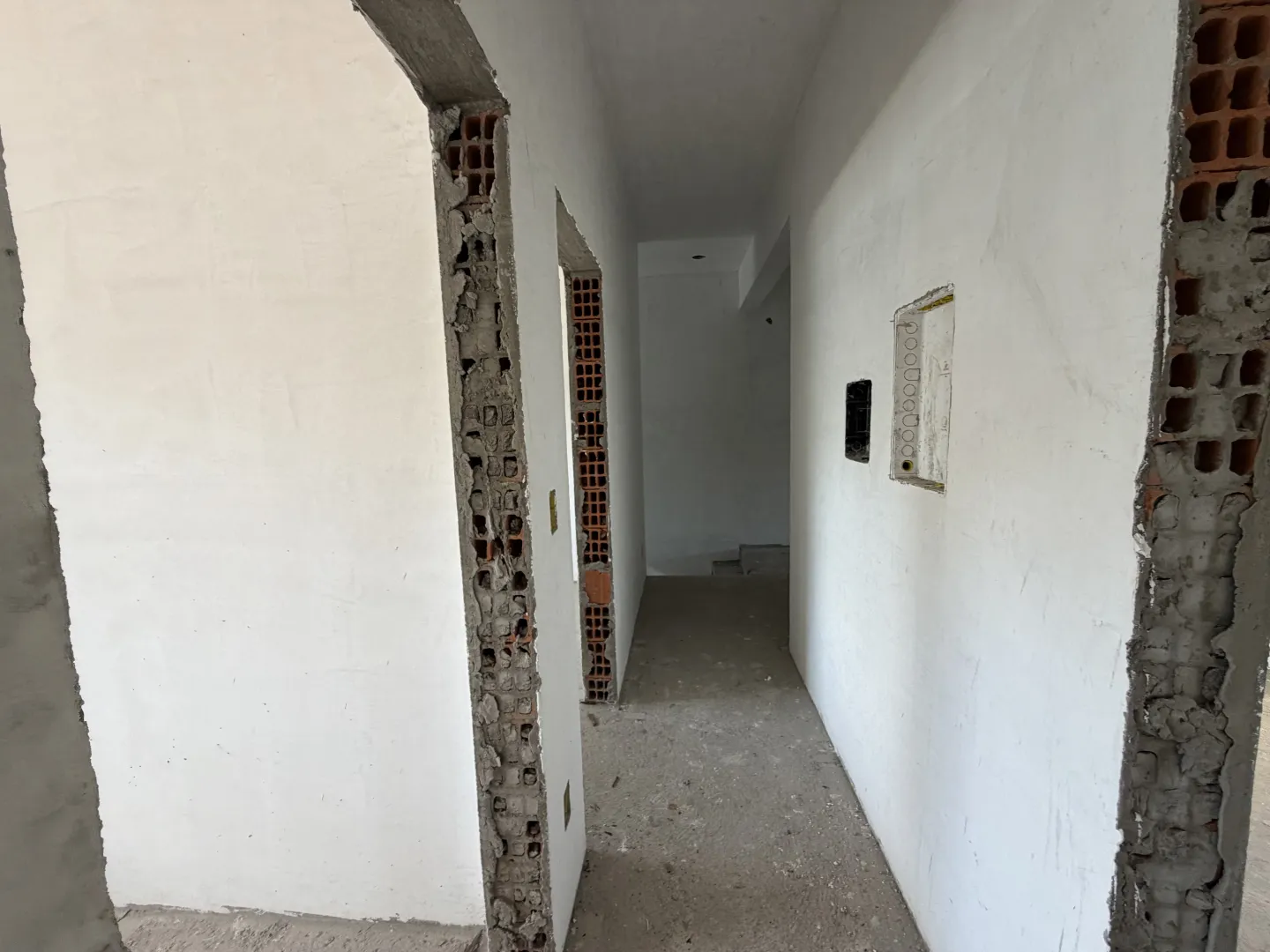 Casa de alto padr&atilde;o &agrave; venda, Timb&oacute; com 4 dormit&oacute;rios sendo 2 su&iacute;tes, bairro dos Estados Rua Erwin Reguse Timbó - 