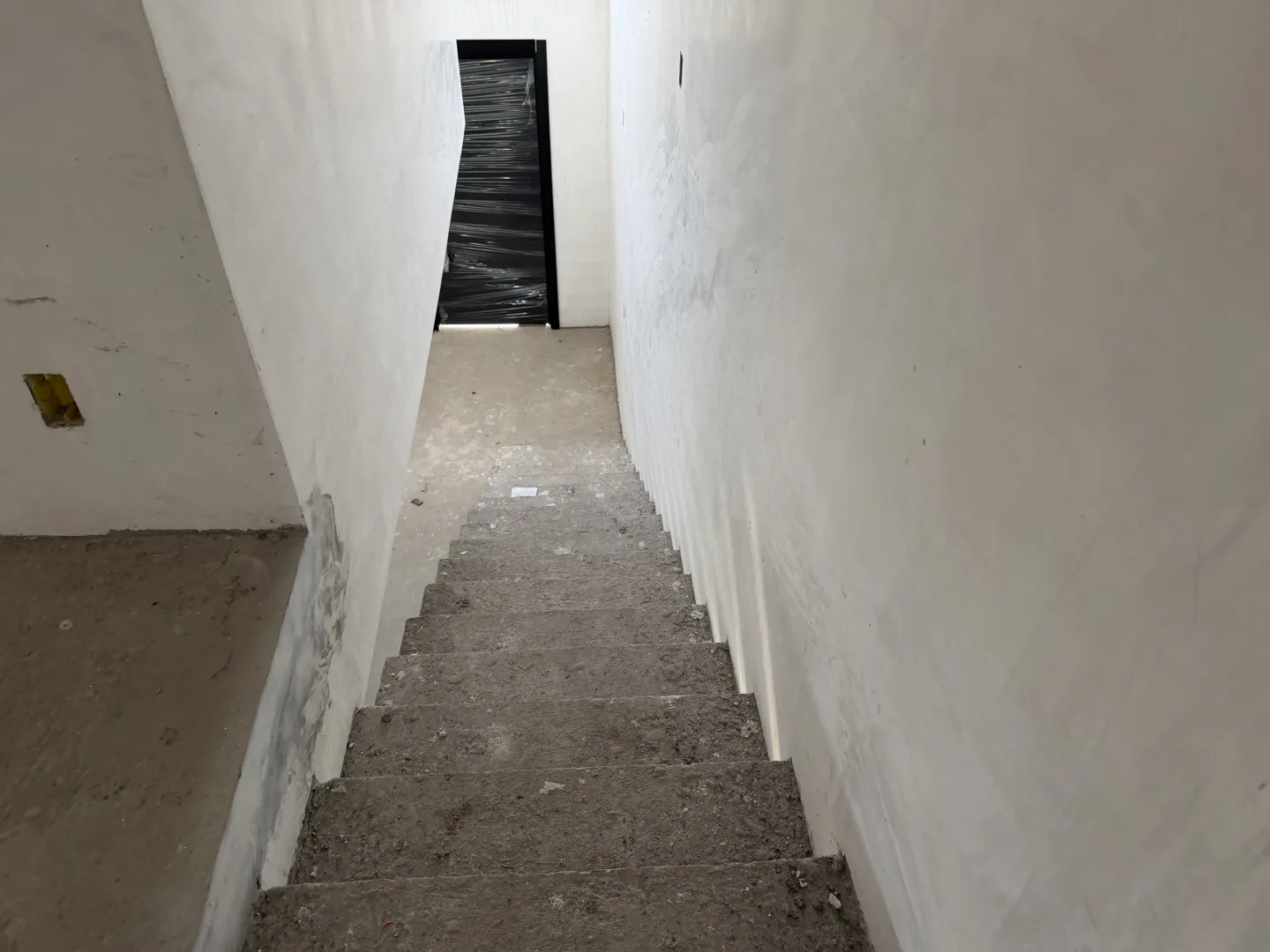 Casa de alto padr&atilde;o &agrave; venda, Timb&oacute; com 4 dormit&oacute;rios sendo 2 su&iacute;tes, bairro dos Estados Rua Erwin Reguse Timbó - 