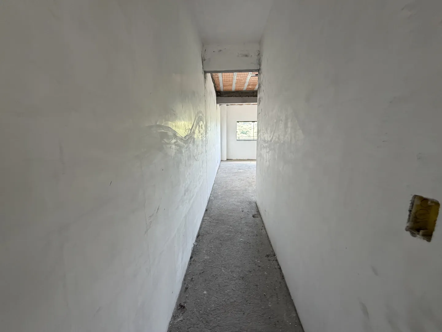 Casa de alto padr&atilde;o &agrave; venda, Timb&oacute; com 4 dormit&oacute;rios sendo 2 su&iacute;tes, bairro dos Estados Rua Erwin Reguse Timbó - 