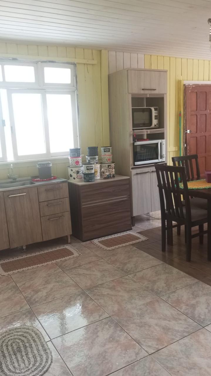 Casa de Madeira no Sert&atilde;o do Valongo  em Porto Belo SC Rua Valdemar Marinh Caetano Porto Belo - 