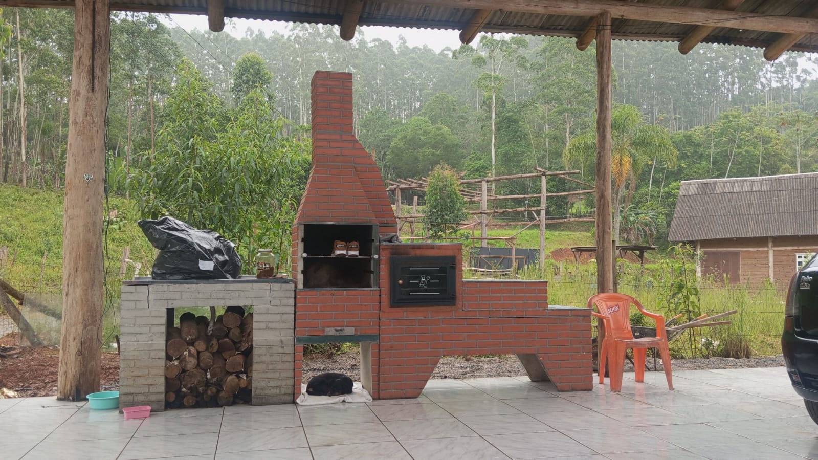 Casa de Madeira no Sert&atilde;o do Valongo  em Porto Belo SC Rua Valdemar Marinh Caetano Porto Belo - 