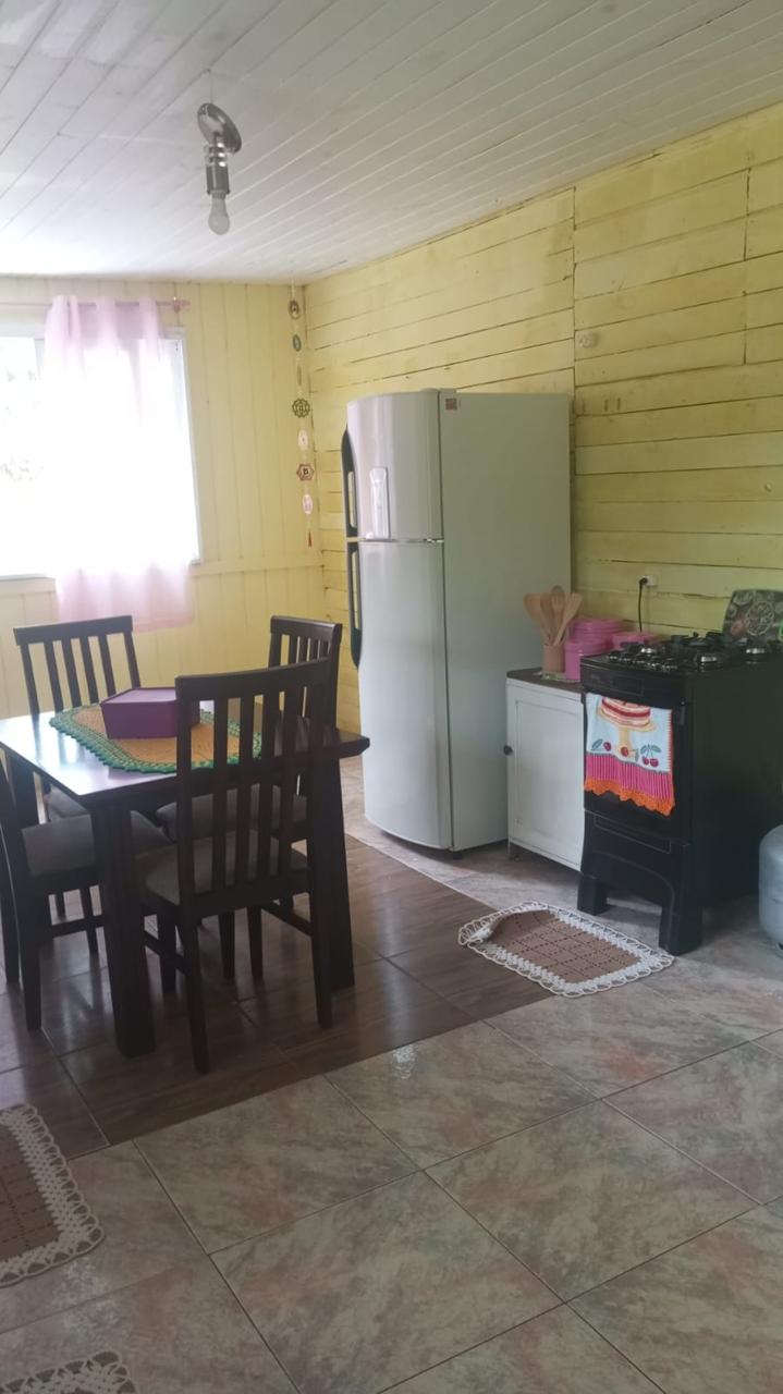 Casa de Madeira no Sert&atilde;o do Valongo  em Porto Belo SC Rua Valdemar Marinh Caetano Porto Belo - 