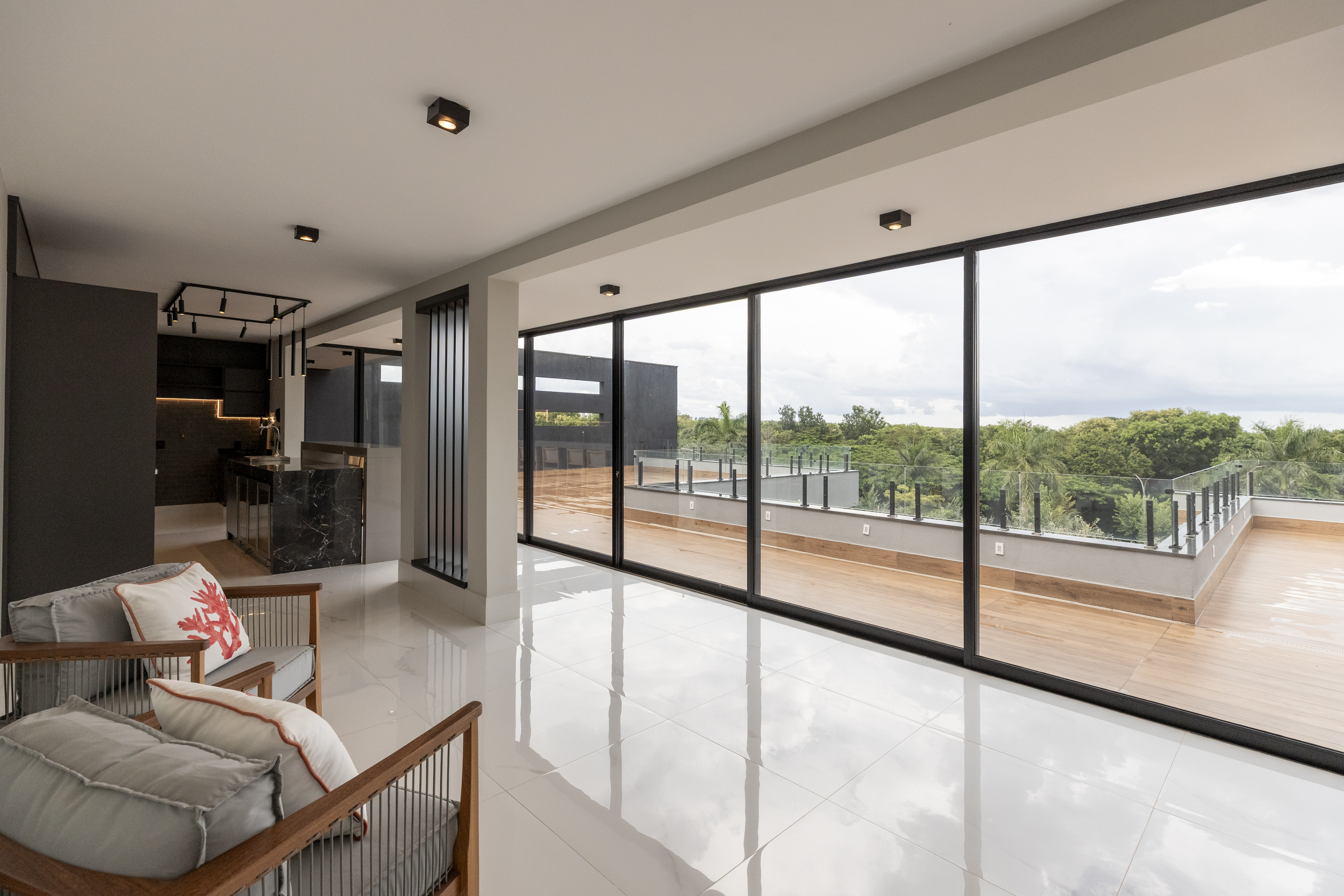 Casa &agrave; Venda Condominio Residencial Fazenda Santa Maria, 812m&sup2;, 3 Su&iacute;tes, Cravinhos/SP Rua Magnolias  CRAVINHOS - 