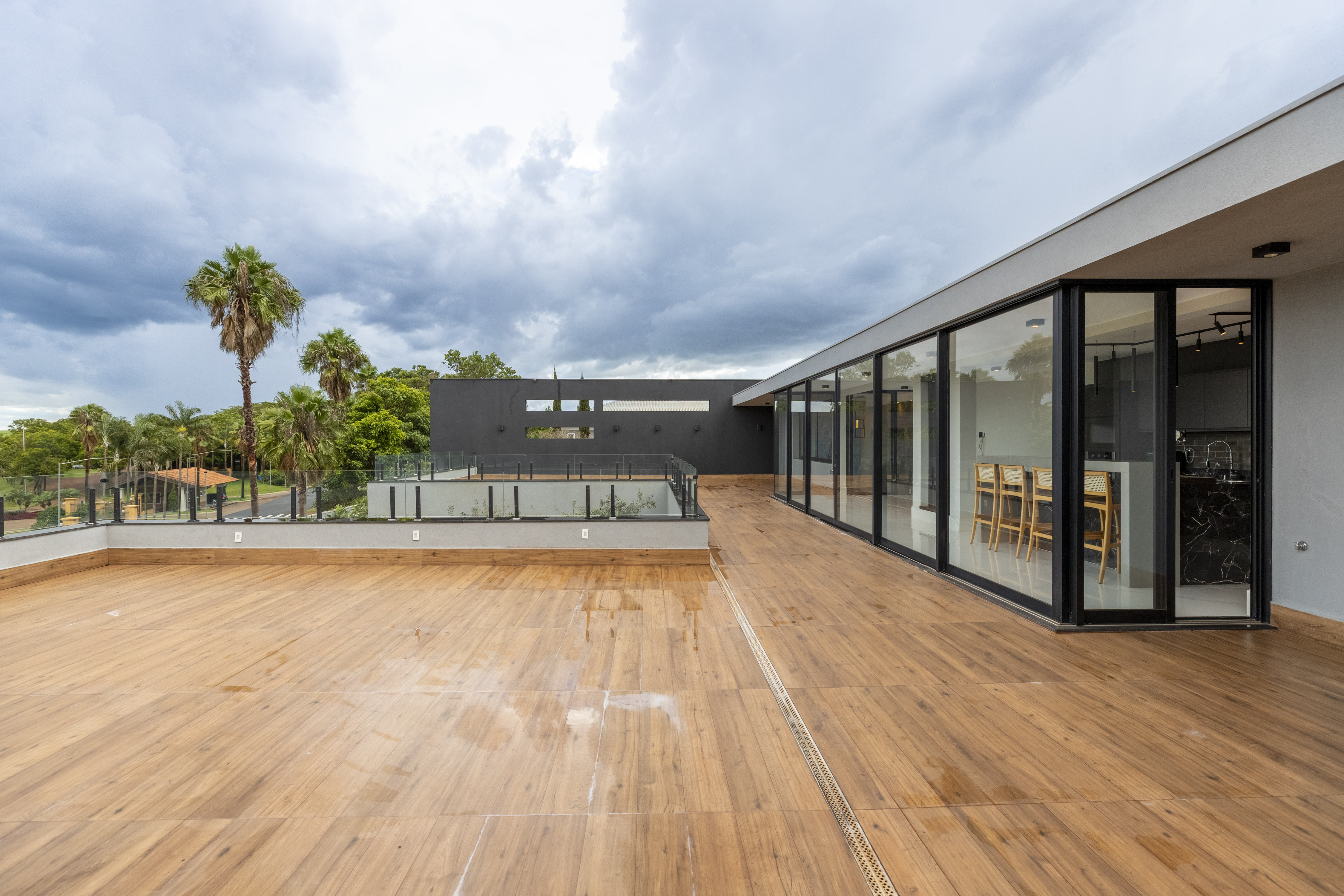 Casa &agrave; Venda Condominio Residencial Fazenda Santa Maria, 812m&sup2;, 3 Su&iacute;tes, Cravinhos/SP Rua Magnolias  CRAVINHOS - 