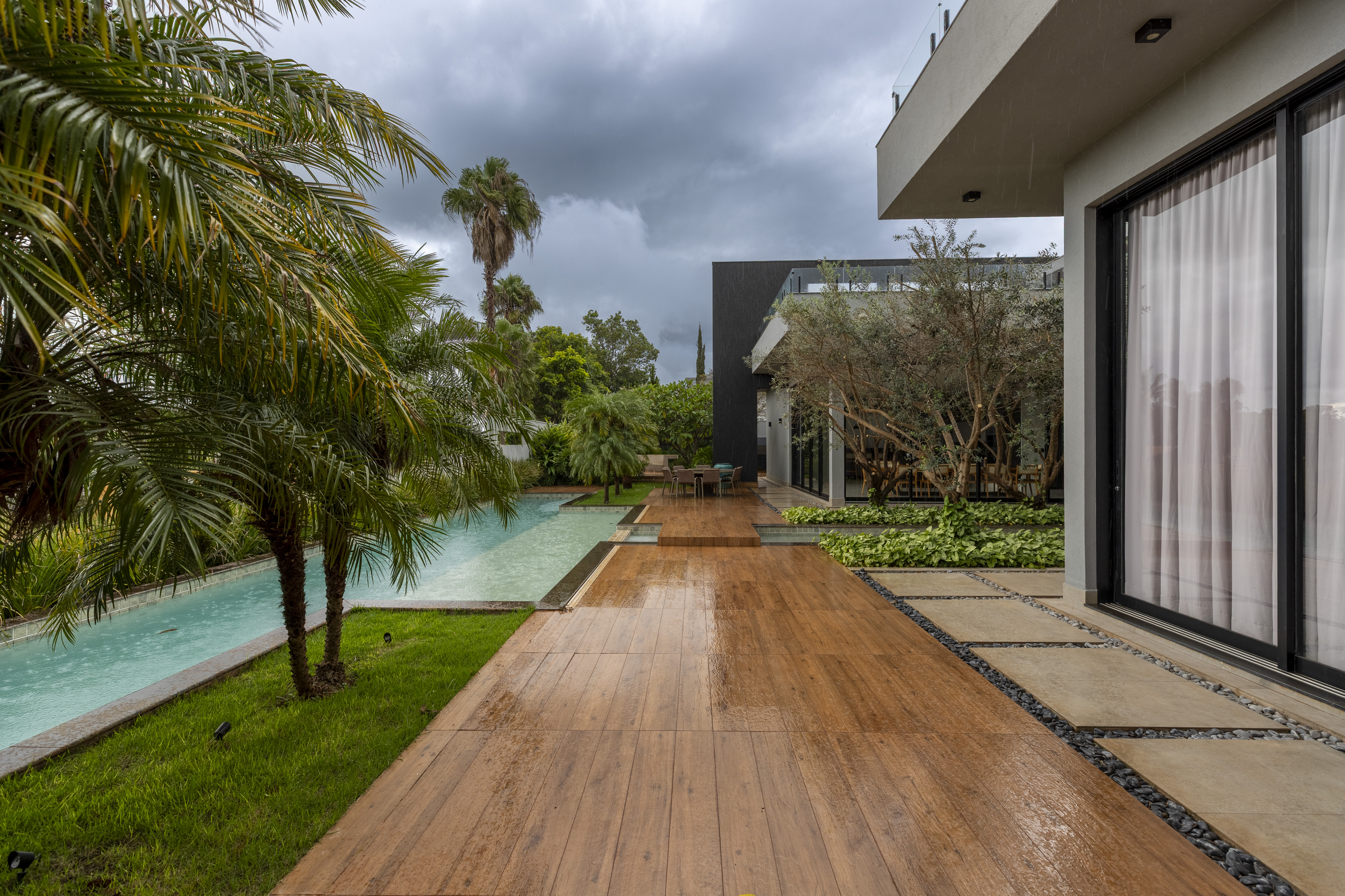 Casa &agrave; Venda Condominio Residencial Fazenda Santa Maria, 812m&sup2;, 3 Su&iacute;tes, Cravinhos/SP Rua Magnolias  CRAVINHOS - 