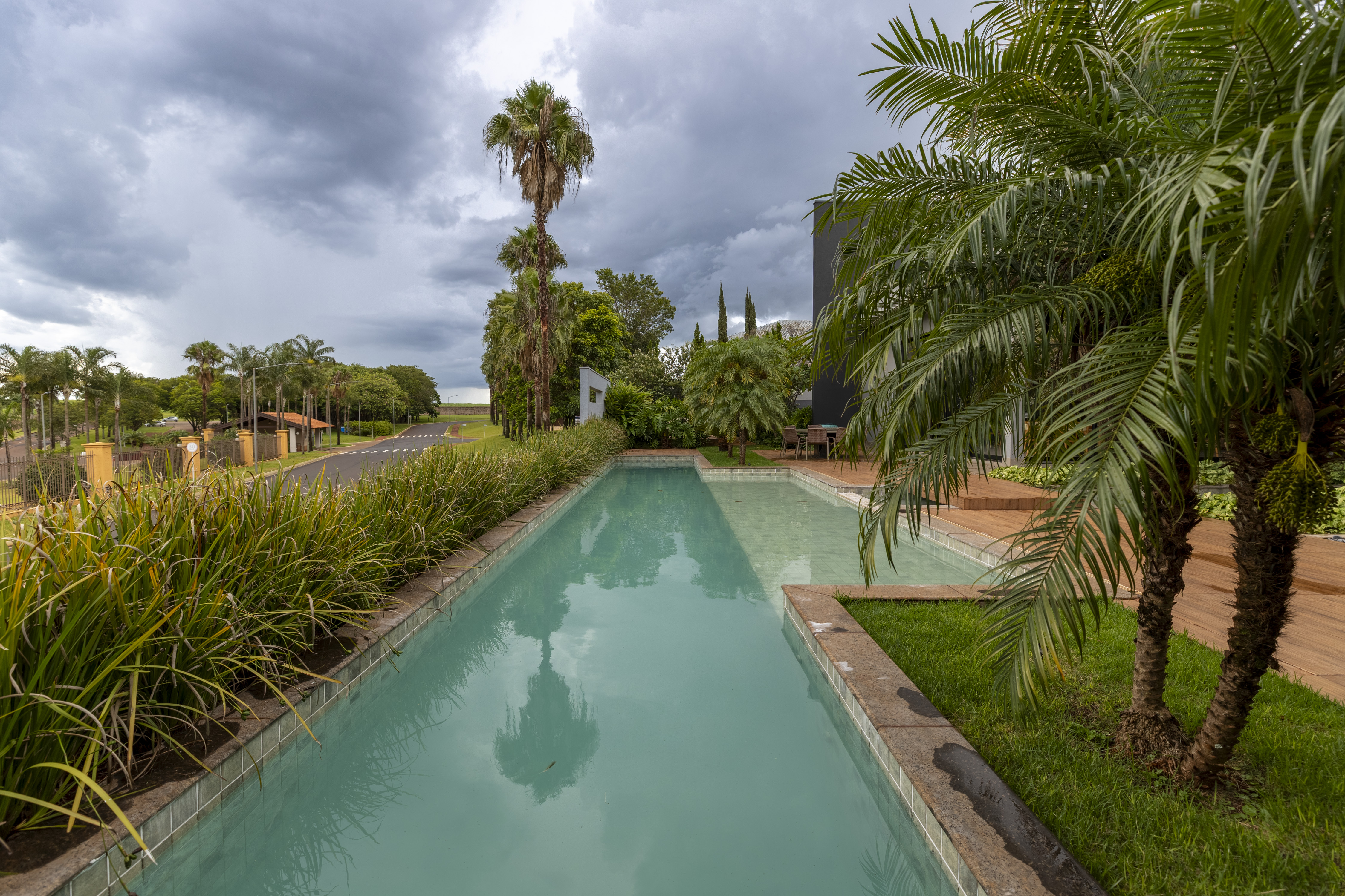 Casa &agrave; Venda Condominio Residencial Fazenda Santa Maria, 812m&sup2;, 3 Su&iacute;tes, Cravinhos/SP Rua Magnolias  CRAVINHOS - 