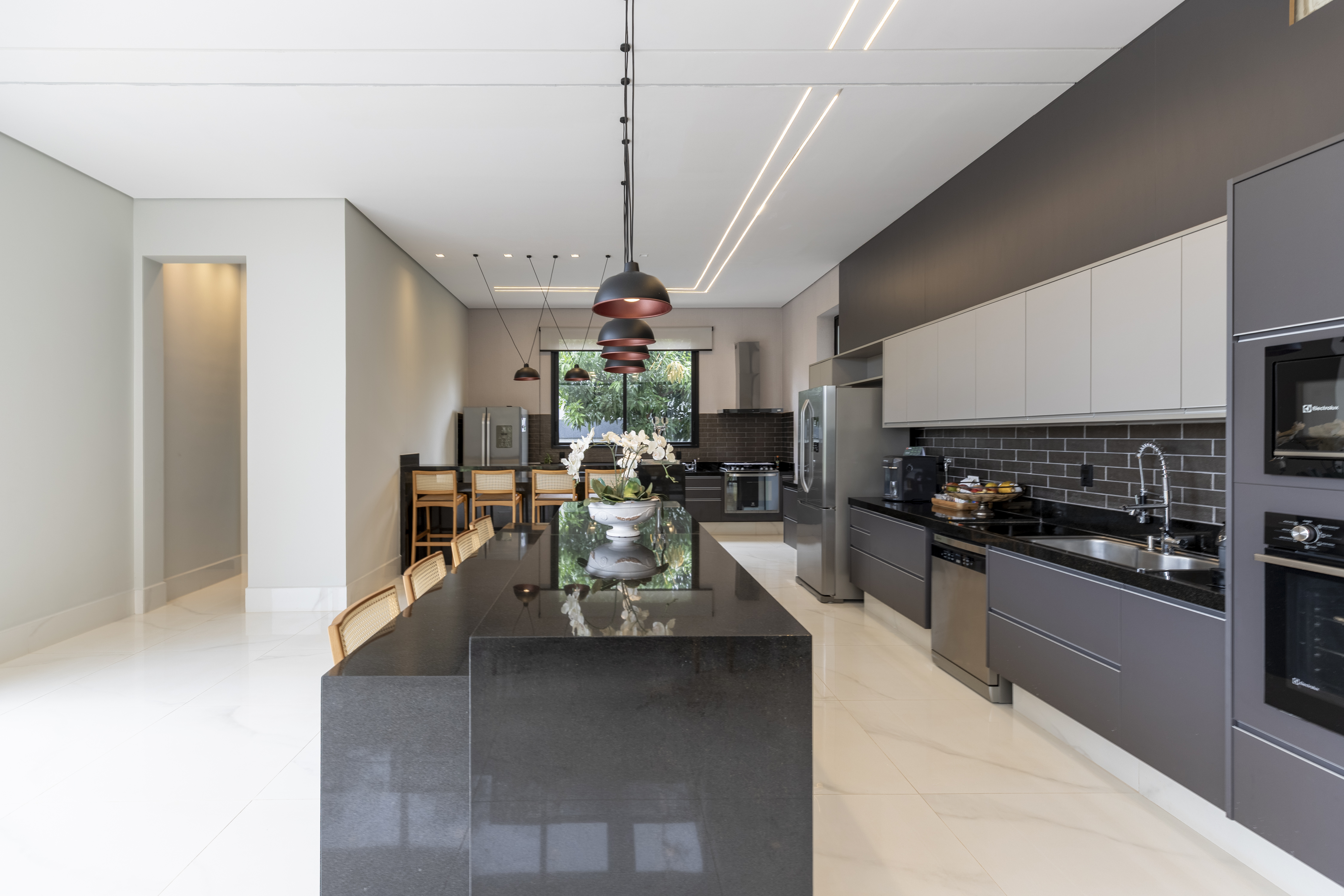 Casa &agrave; Venda Condominio Residencial Fazenda Santa Maria, 812m&sup2;, 3 Su&iacute;tes, Cravinhos/SP Rua Magnolias  CRAVINHOS - 