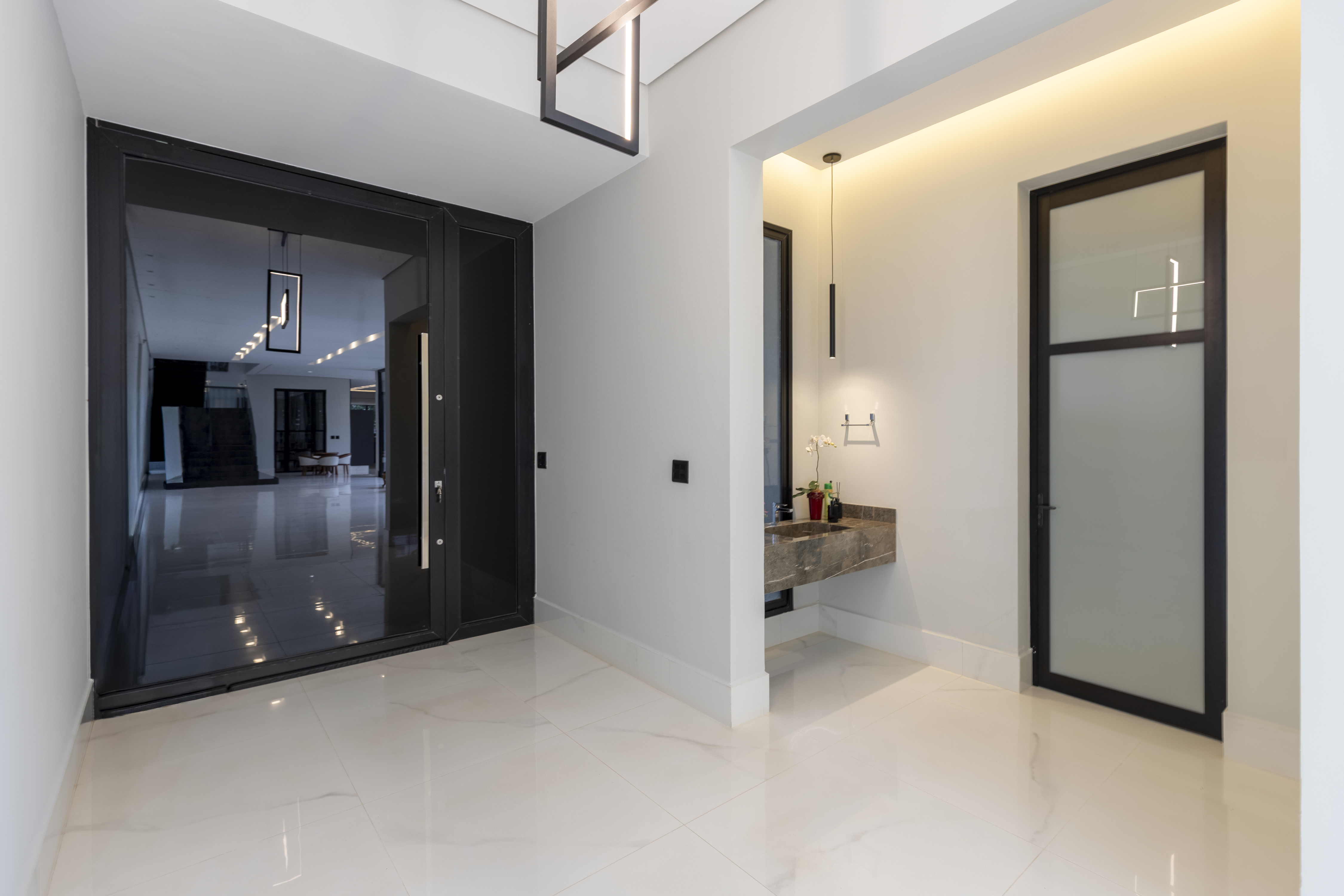 Casa &agrave; Venda Condominio Residencial Fazenda Santa Maria, 812m&sup2;, 3 Su&iacute;tes, Cravinhos/SP Rua Magnolias  CRAVINHOS - 