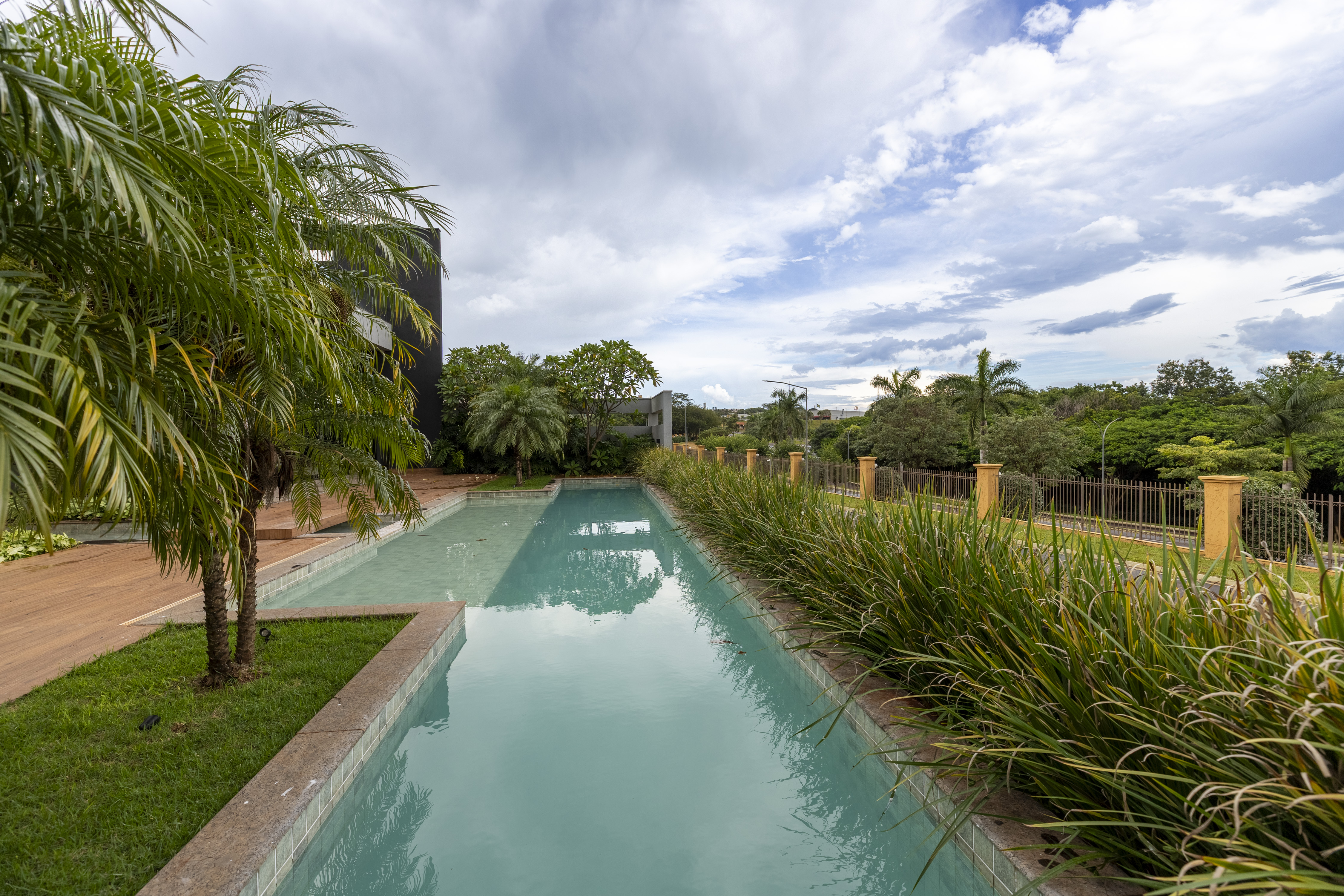 Casa &agrave; Venda Condominio Residencial Fazenda Santa Maria, 812m&sup2;, 3 Su&iacute;tes, Cravinhos/SP Rua Magnolias  CRAVINHOS - 