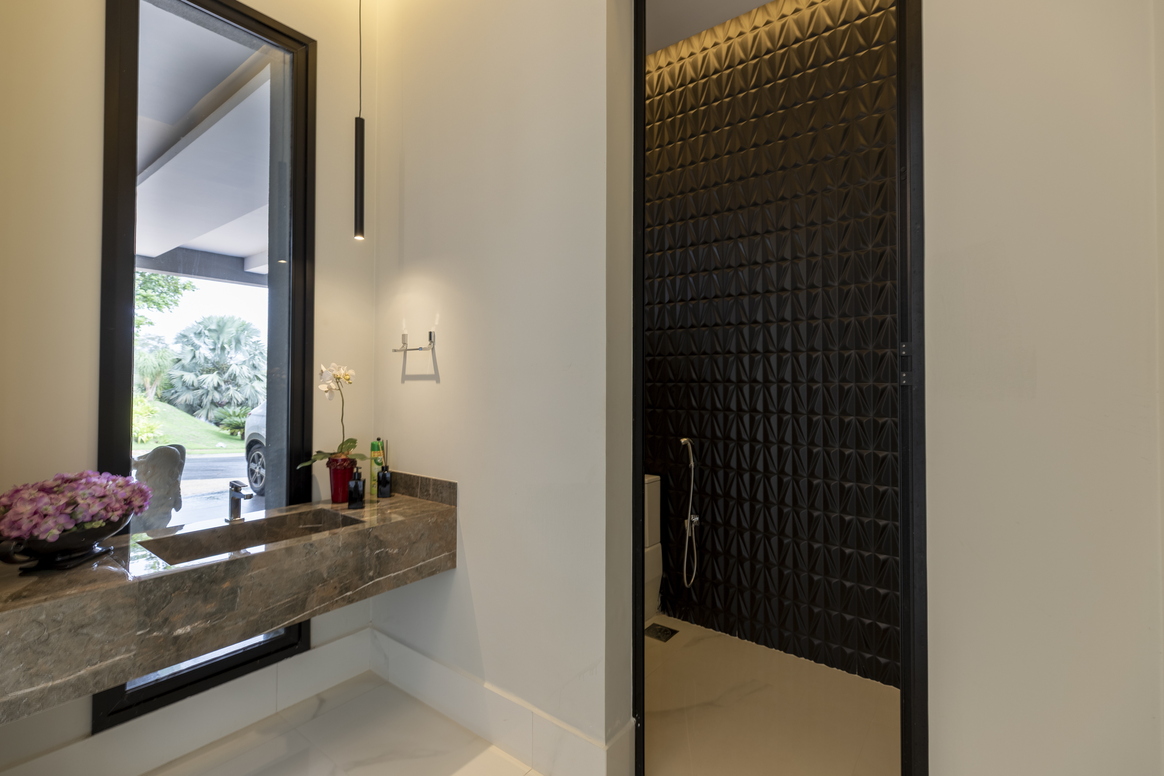 Casa &agrave; Venda Condominio Residencial Fazenda Santa Maria, 812m&sup2;, 3 Su&iacute;tes, Cravinhos/SP Rua Magnolias  CRAVINHOS - 