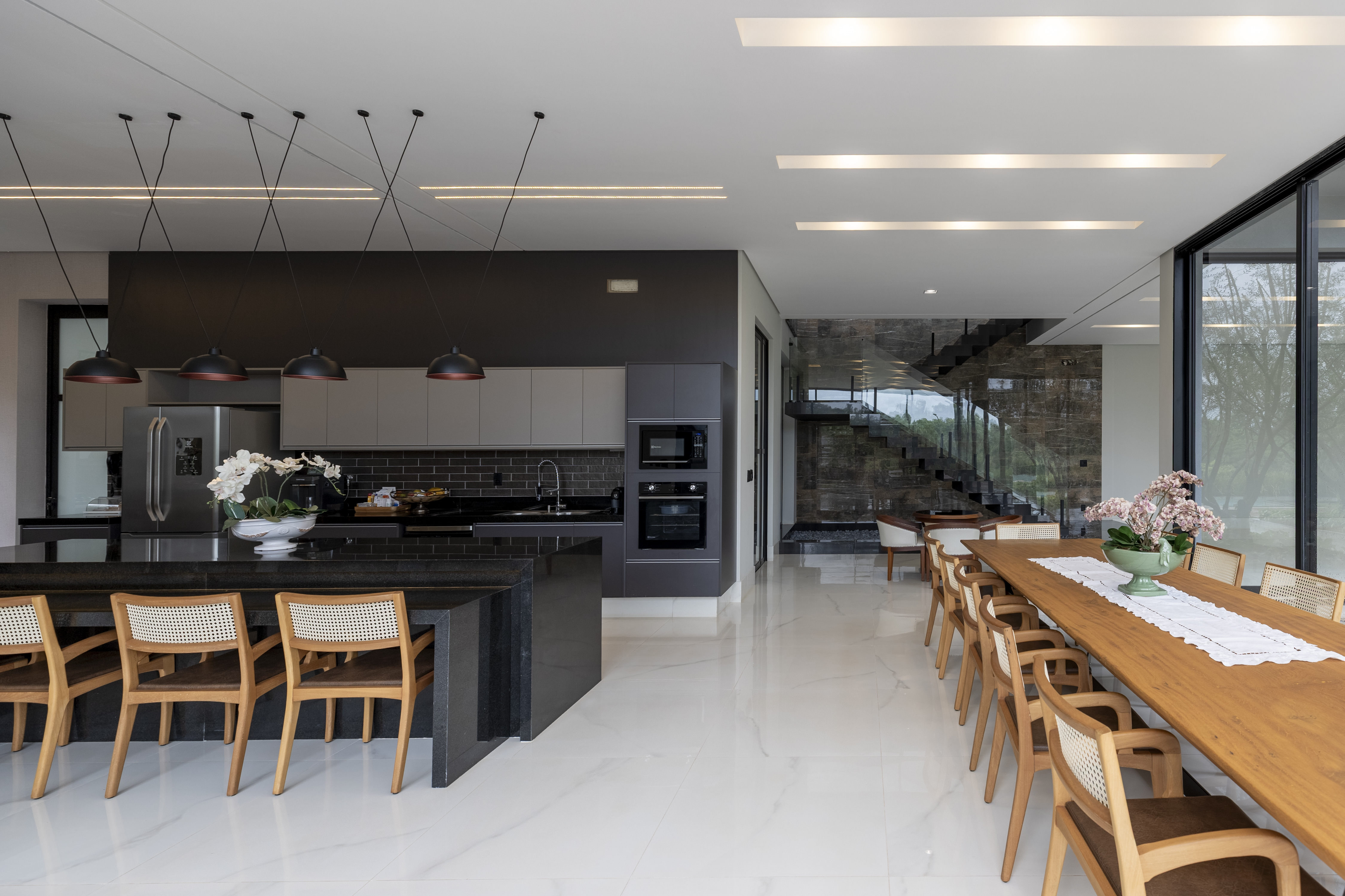 Casa &agrave; Venda Condominio Residencial Fazenda Santa Maria, 812m&sup2;, 3 Su&iacute;tes, Cravinhos/SP Rua Magnolias  CRAVINHOS - 