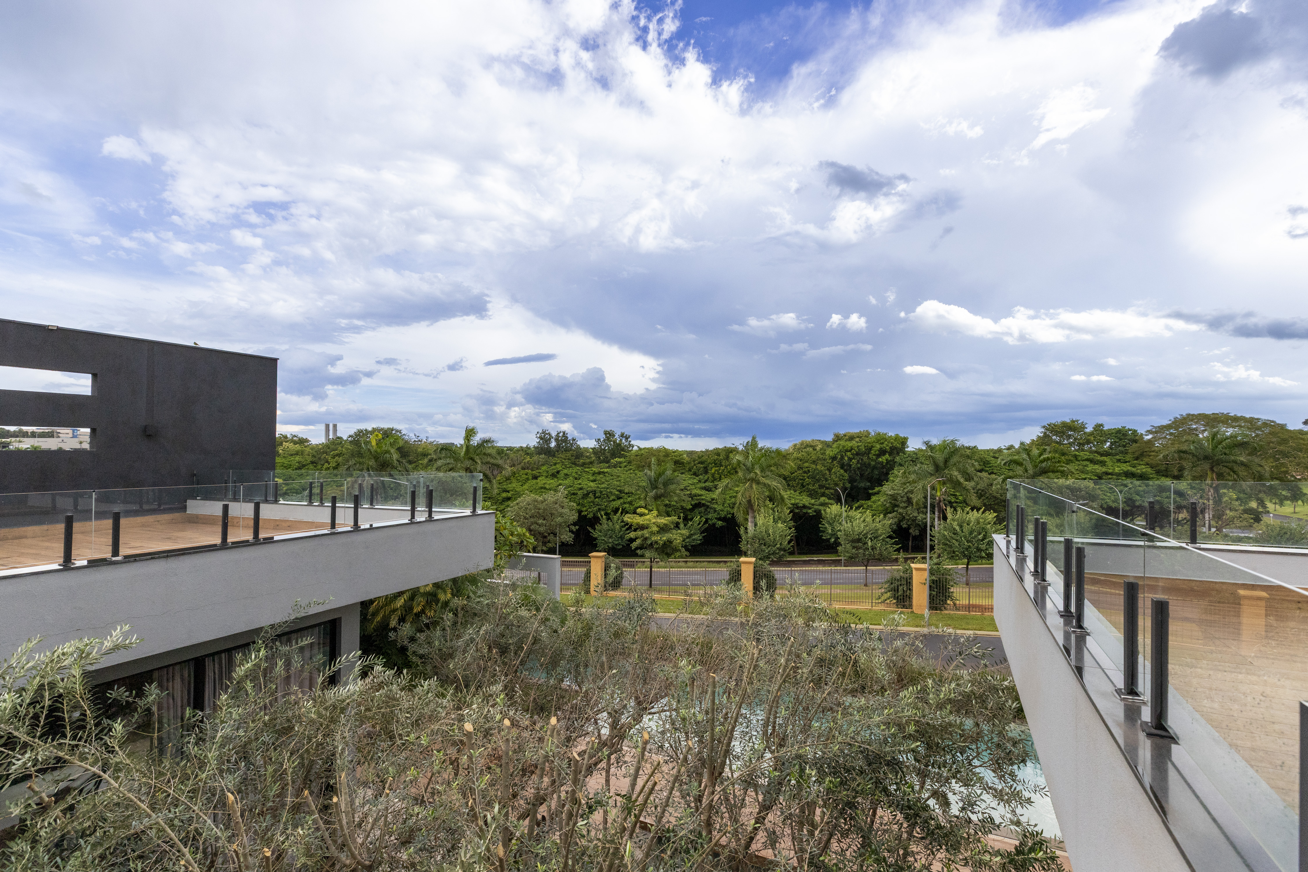 Casa &agrave; Venda Condominio Residencial Fazenda Santa Maria, 812m&sup2;, 3 Su&iacute;tes, Cravinhos/SP Rua Magnolias  CRAVINHOS - 