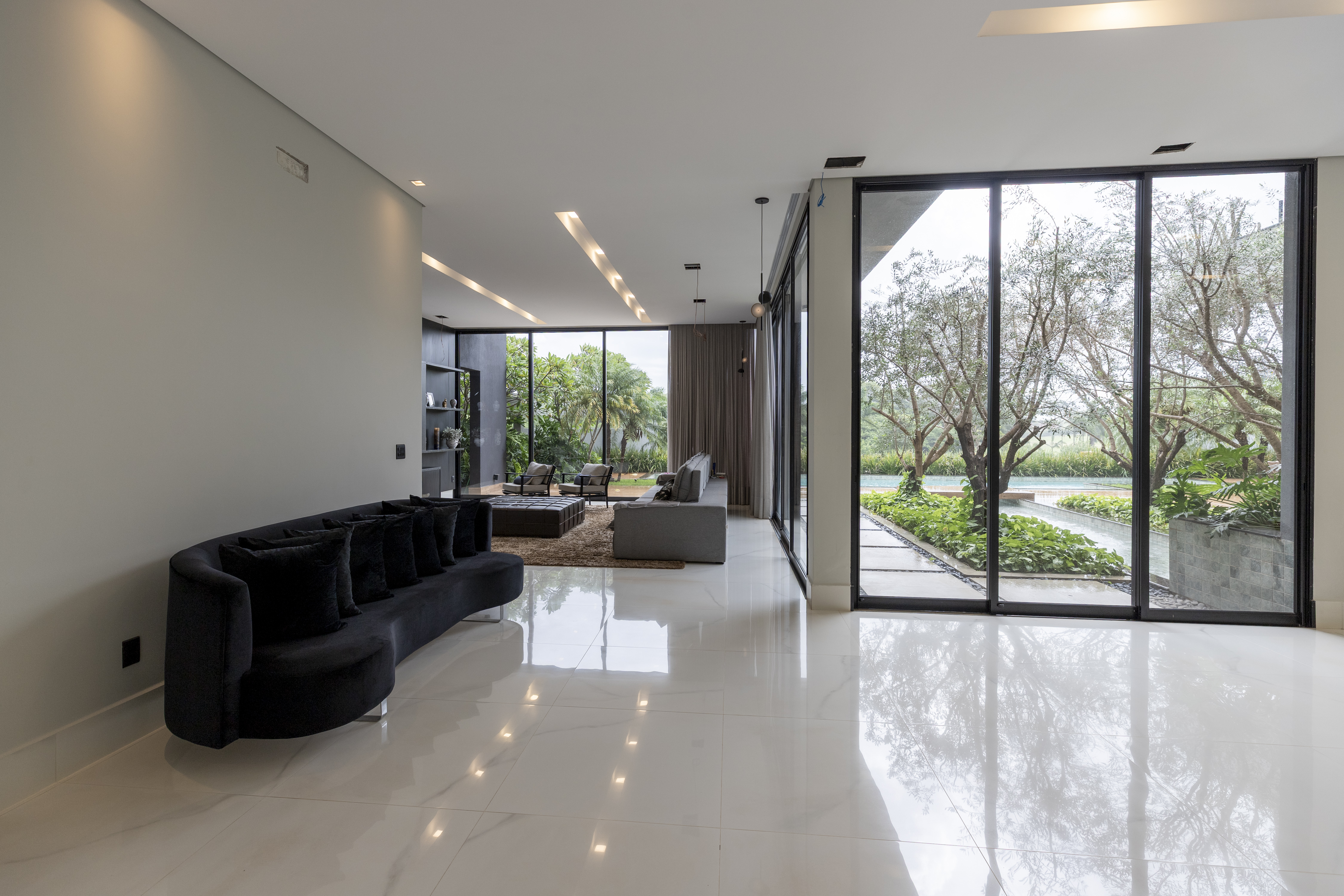 Casa &agrave; Venda Condominio Residencial Fazenda Santa Maria, 812m&sup2;, 3 Su&iacute;tes, Cravinhos/SP Rua Magnolias  CRAVINHOS - 