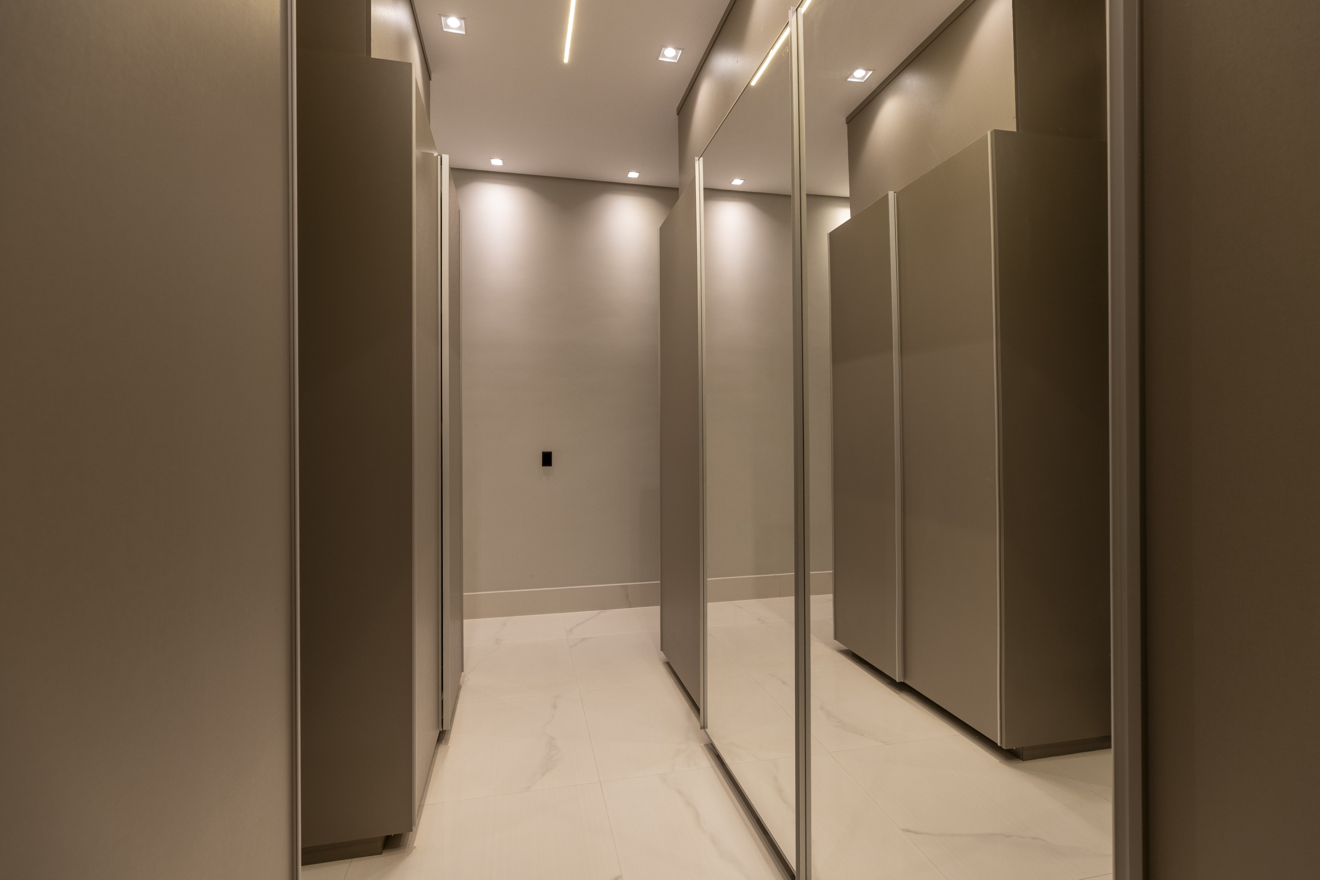 Casa &agrave; Venda Condominio Residencial Fazenda Santa Maria, 812m&sup2;, 3 Su&iacute;tes, Cravinhos/SP Rua Magnolias  CRAVINHOS - 