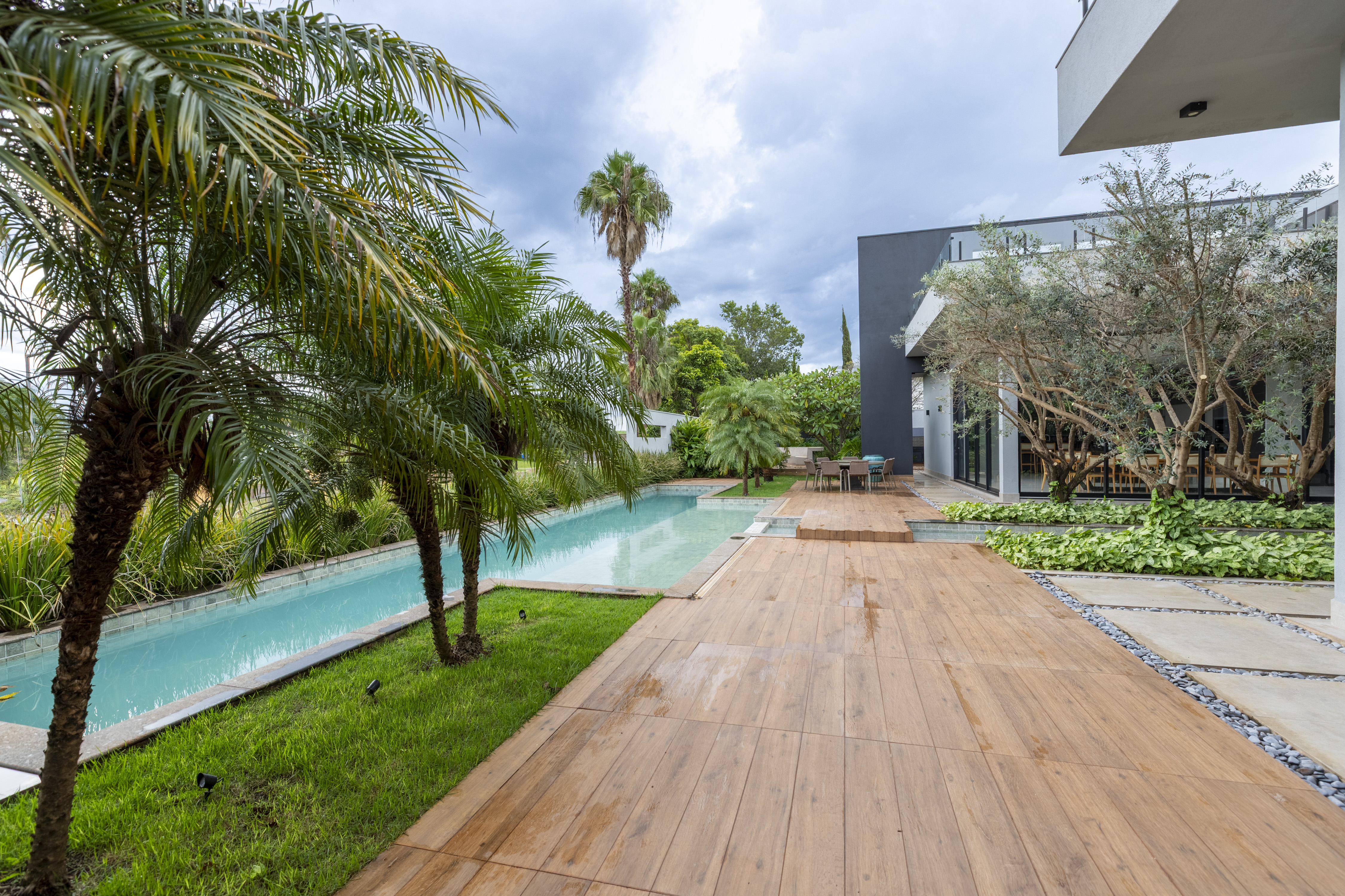 Casa &agrave; Venda Condominio Residencial Fazenda Santa Maria, 812m&sup2;, 3 Su&iacute;tes, Cravinhos/SP Rua Magnolias  CRAVINHOS - 