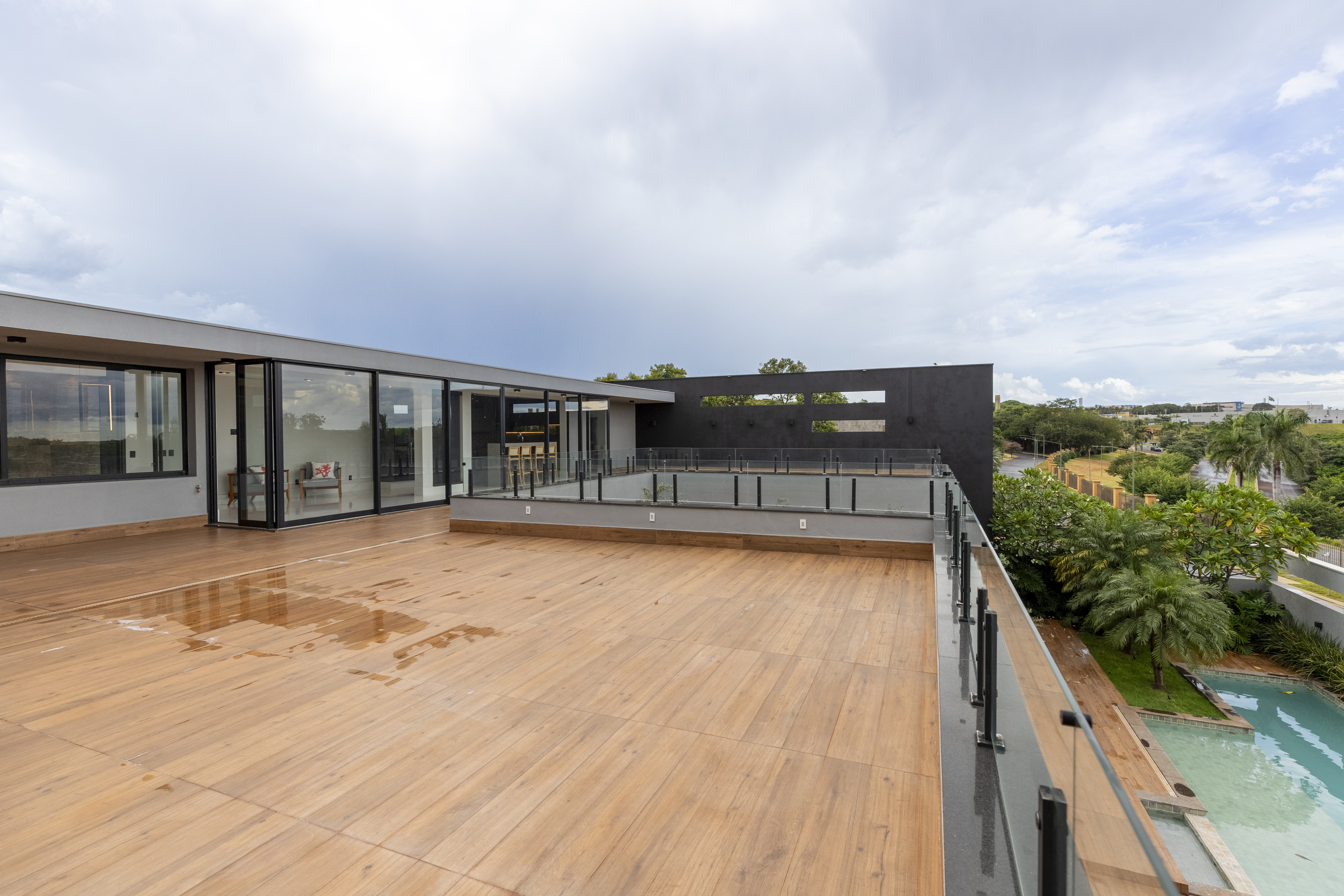 Casa &agrave; Venda Condominio Residencial Fazenda Santa Maria, 812m&sup2;, 3 Su&iacute;tes, Cravinhos/SP Rua Magnolias  CRAVINHOS - 