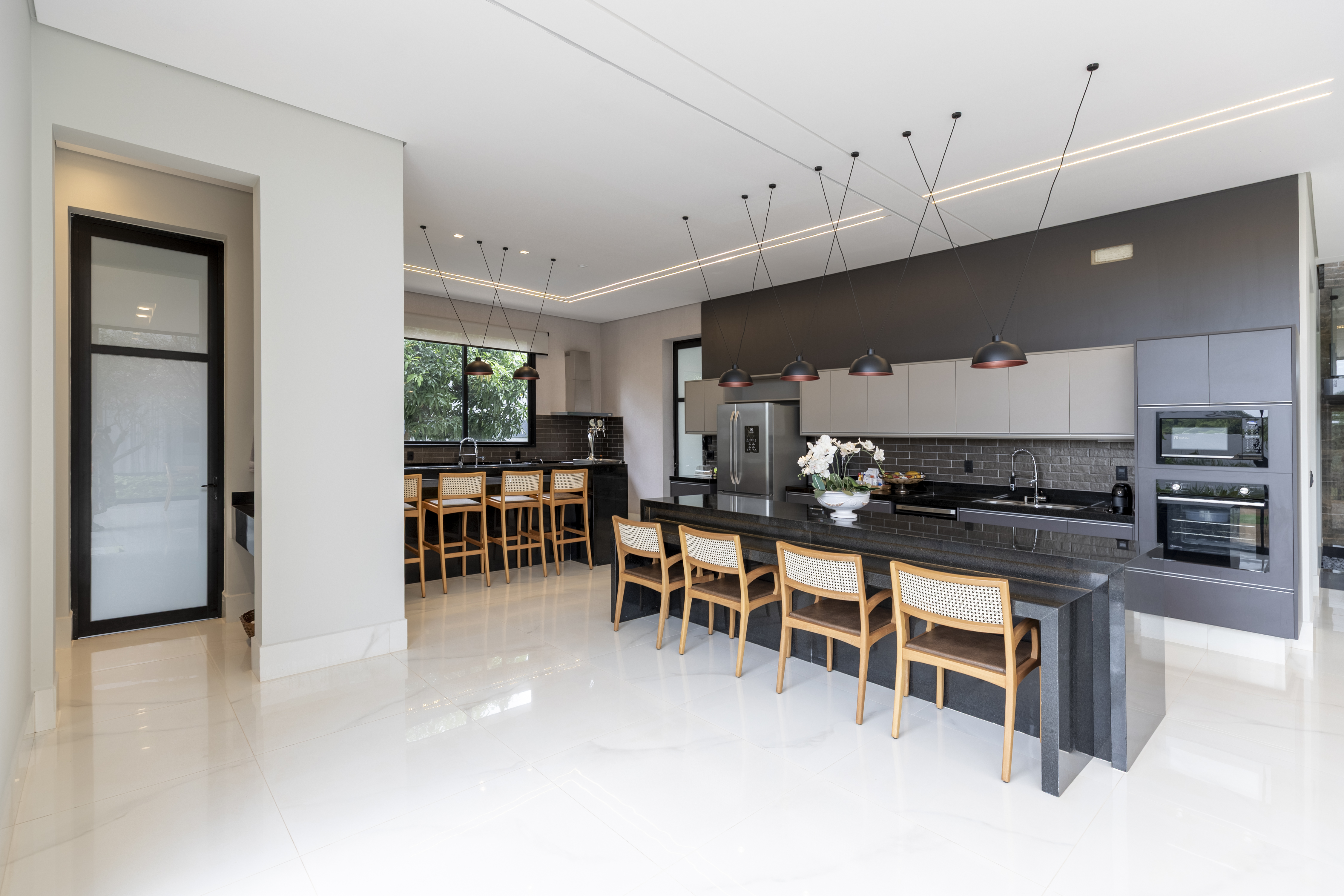 Casa &agrave; Venda Condominio Residencial Fazenda Santa Maria, 812m&sup2;, 3 Su&iacute;tes, Cravinhos/SP Rua Magnolias  CRAVINHOS - 