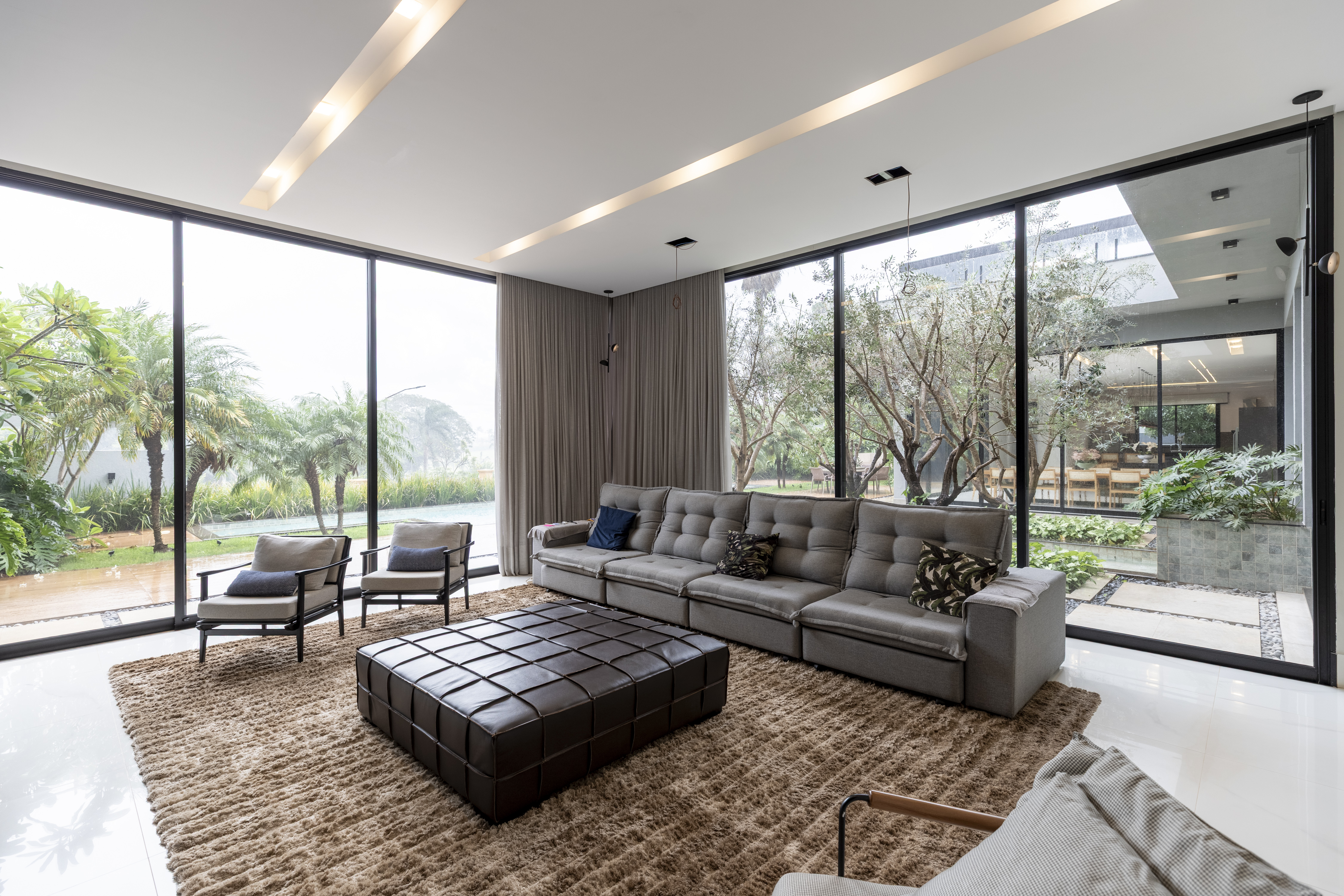 Casa &agrave; Venda Condominio Residencial Fazenda Santa Maria, 812m&sup2;, 3 Su&iacute;tes, Cravinhos/SP Rua Magnolias  CRAVINHOS - 