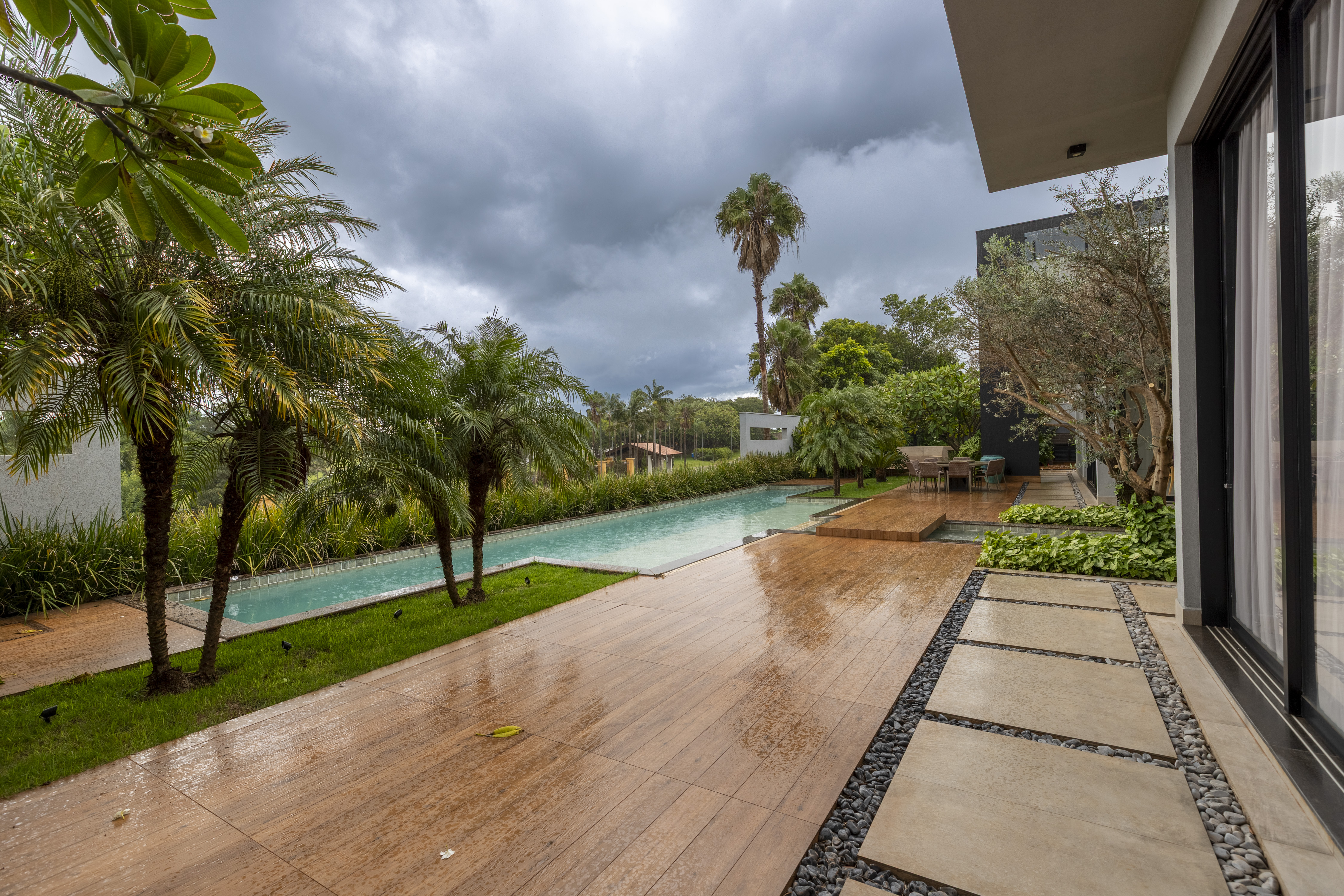 Casa &agrave; Venda Condominio Residencial Fazenda Santa Maria, 812m&sup2;, 3 Su&iacute;tes, Cravinhos/SP Rua Magnolias  CRAVINHOS - 