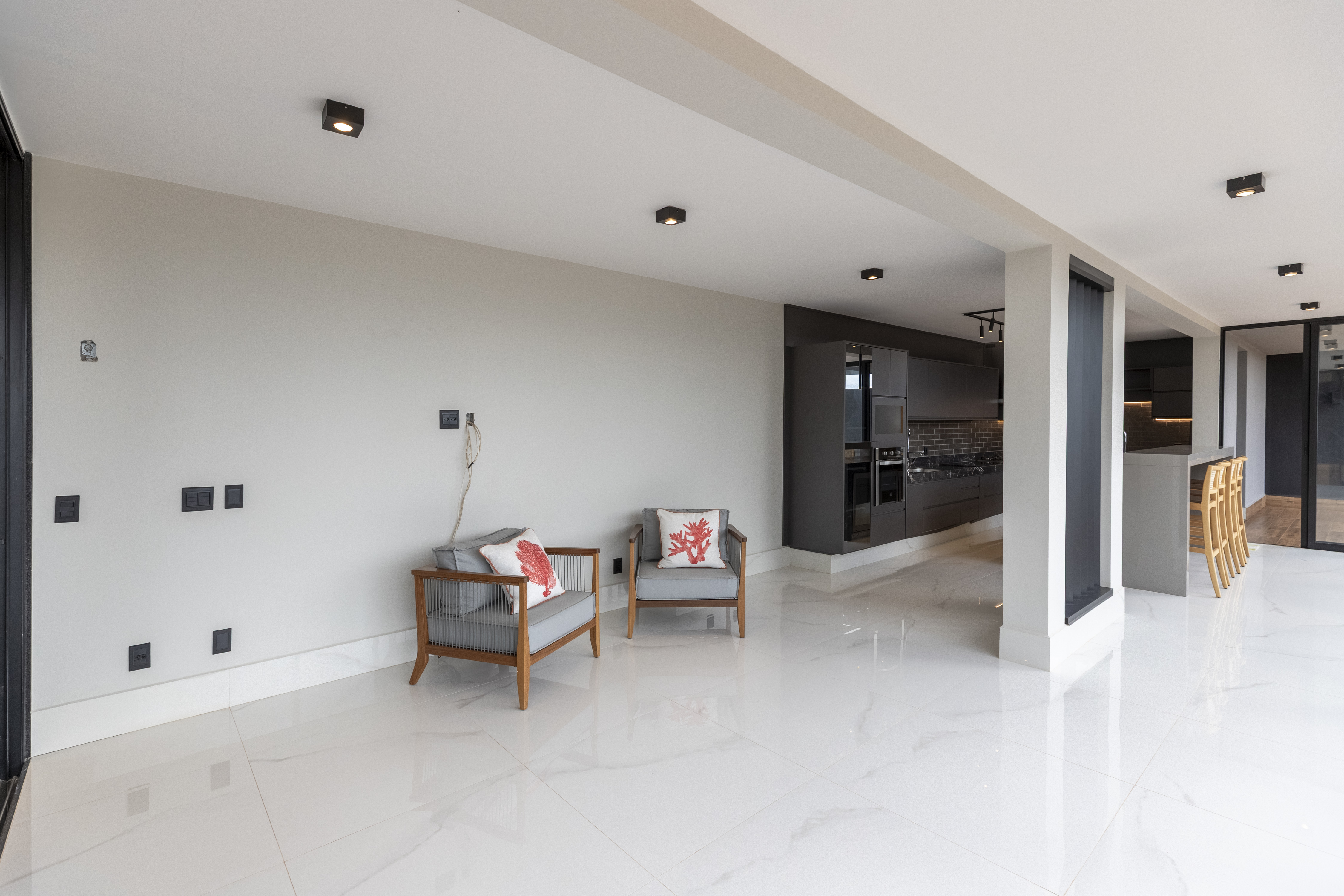 Casa &agrave; Venda Condominio Residencial Fazenda Santa Maria, 812m&sup2;, 3 Su&iacute;tes, Cravinhos/SP Rua Magnolias  CRAVINHOS - 