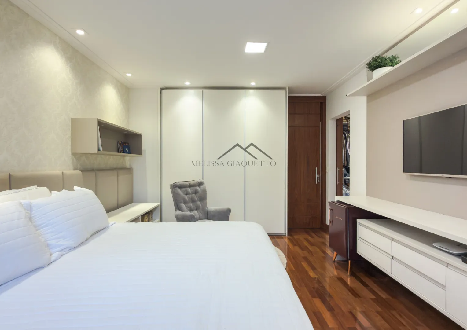 Tambor&eacute; 7 - Casa Alto Padr&atilde;o  - - 