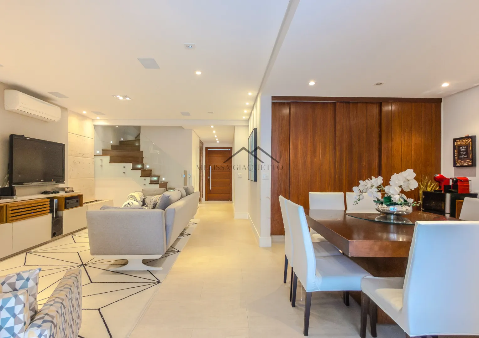 Tambor&eacute; 7 - Casa Alto Padr&atilde;o  - - 