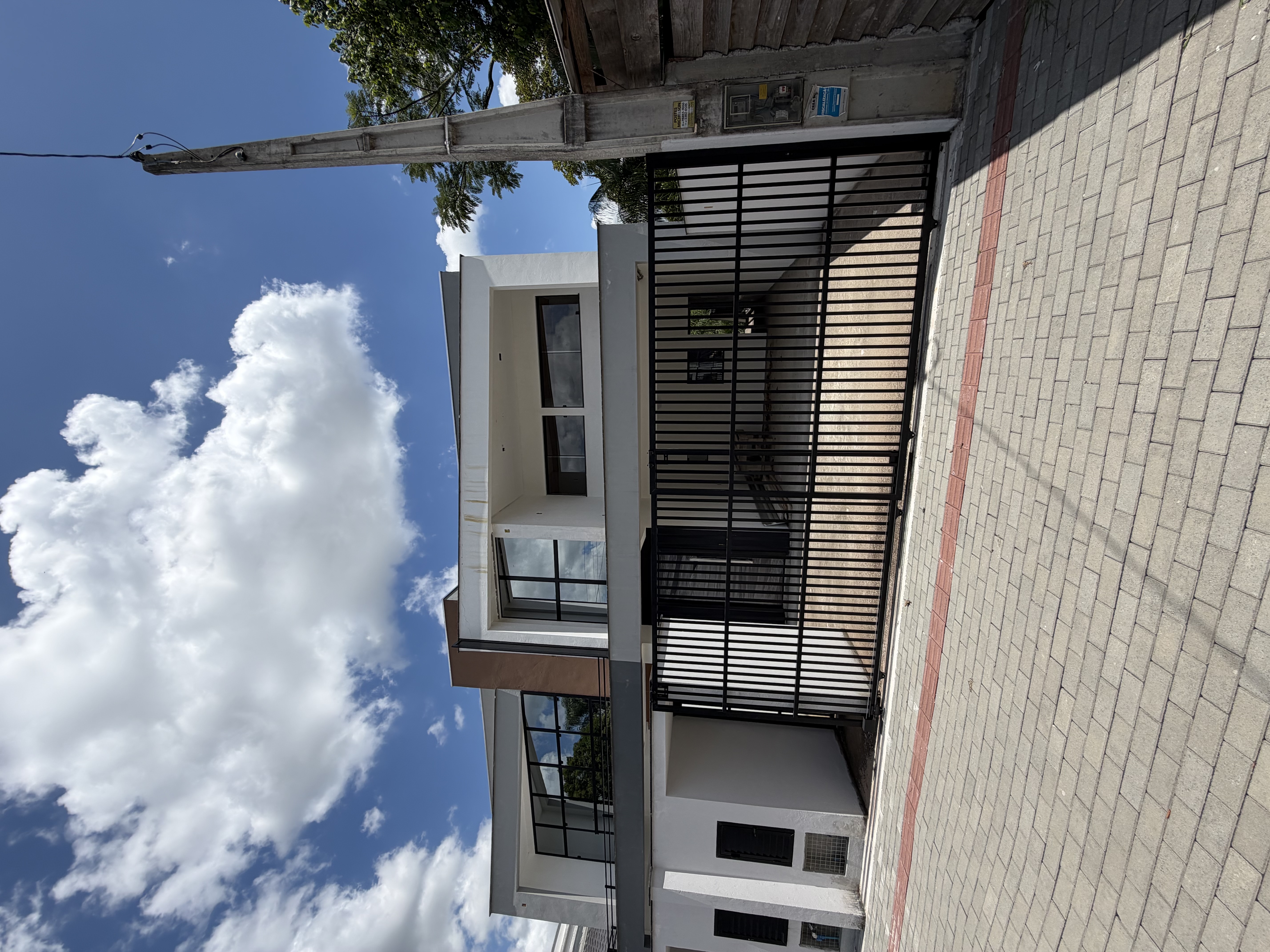 Casa Nova em Timb&oacute;, 4 dormit&oacute;rios sendo 2 su&iacute;tes, lareira, 2 vagas garagem!  Timbó - 