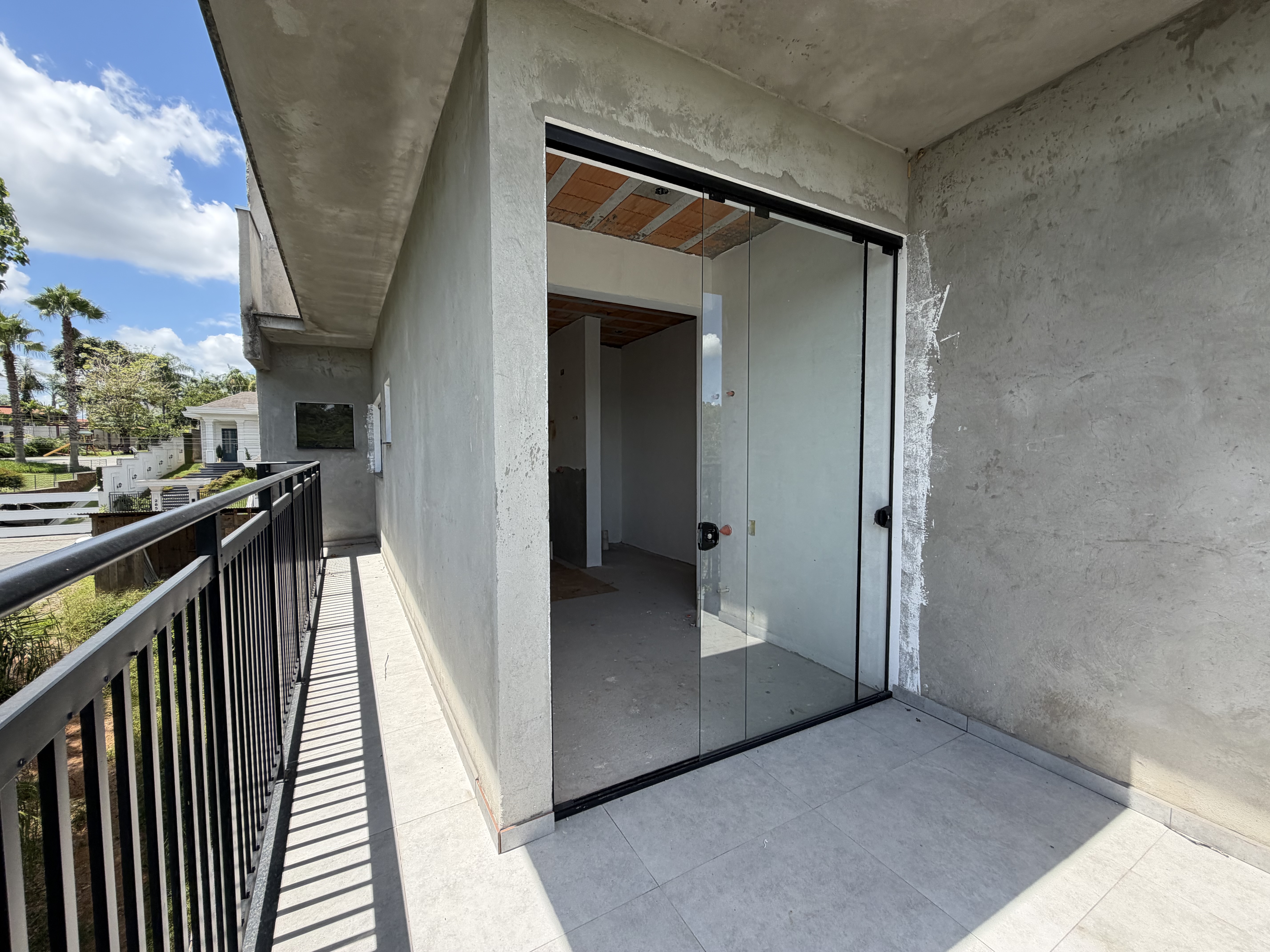 Casa Nova em Timb&oacute;, 4 dormit&oacute;rios sendo 2 su&iacute;tes, lareira, 2 vagas garagem!  Timbó - 