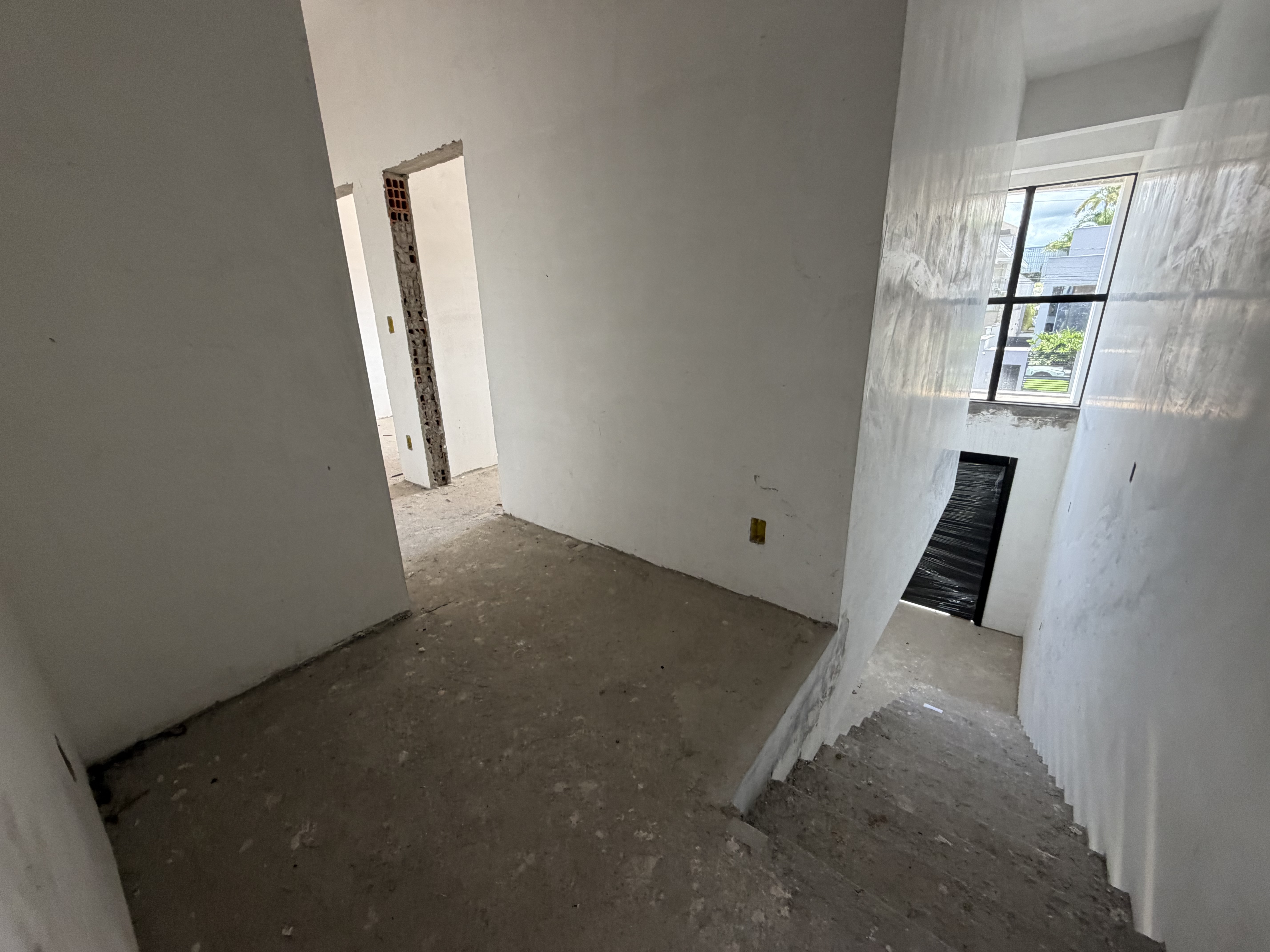 Casa Nova em Timb&oacute;, 4 dormit&oacute;rios sendo 2 su&iacute;tes, lareira, 2 vagas garagem!  Timbó - 