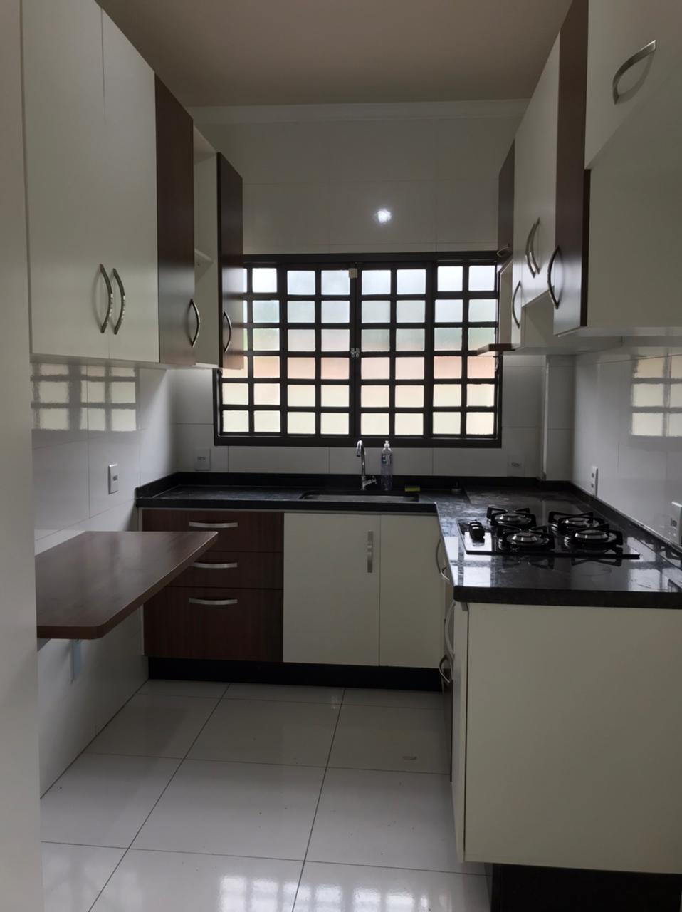 Casa de Esquina com Piscina No Ip&ecirc; Rua João Camilo dos Santos SANTA CRUZ DO RIO PARDO - 