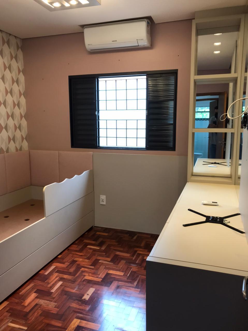 Casa de Esquina com Piscina No Ip&ecirc; Rua João Camilo dos Santos SANTA CRUZ DO RIO PARDO - 