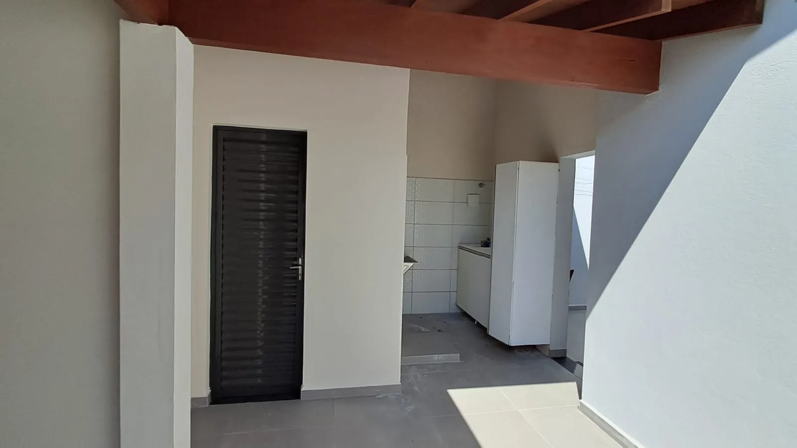 Casa de Esquina com Piscina No Ip&ecirc; Rua João Camilo dos Santos Santa Cruz do Rio Pardo - 