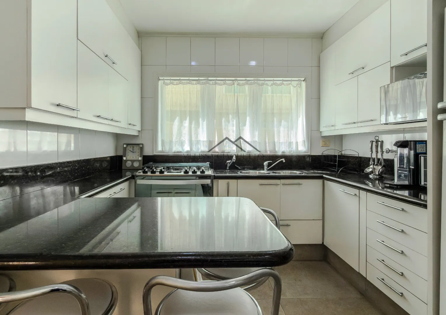 Alpha 3 - Casa Alto Padr&atilde;o  - - 