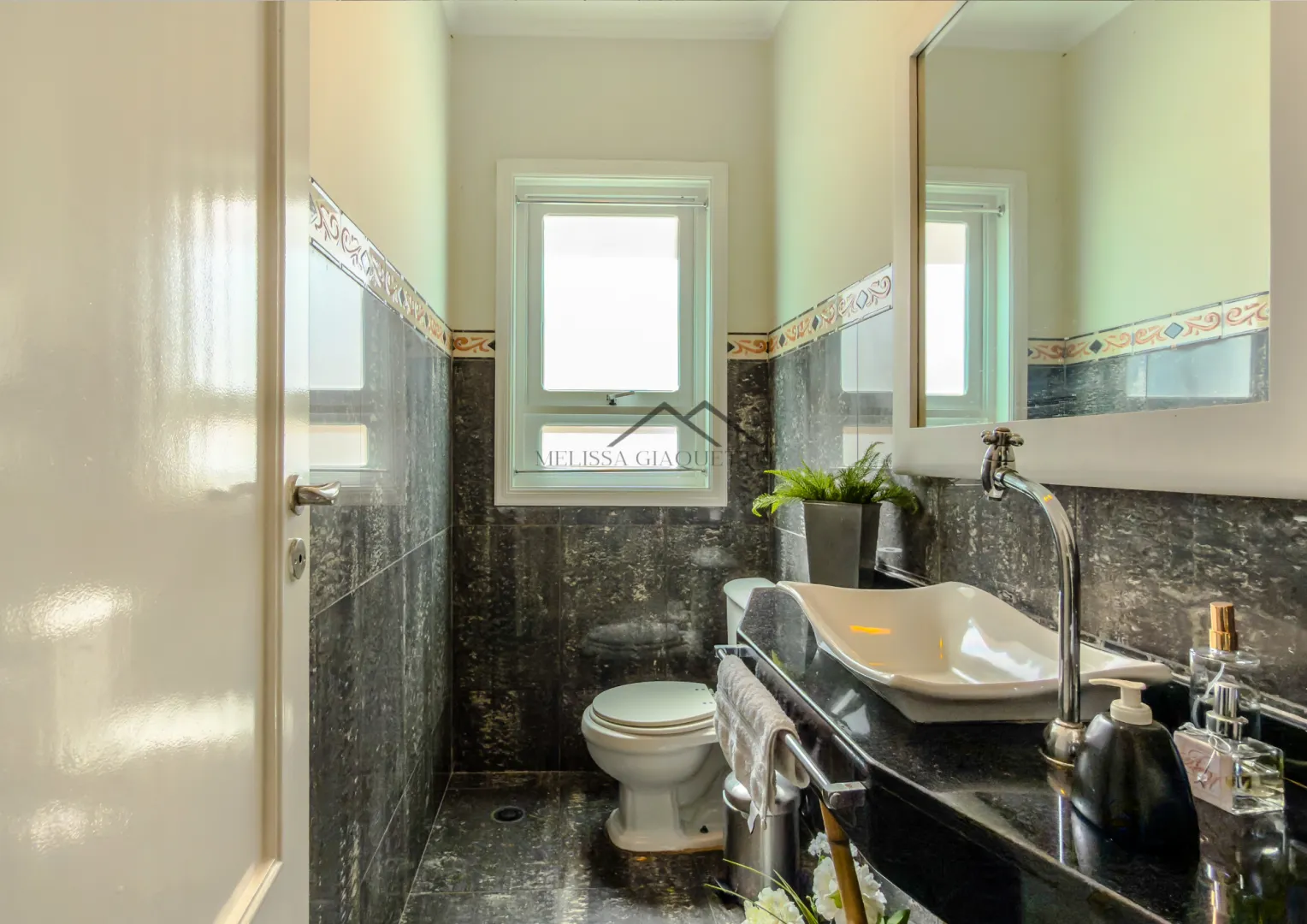 Alpha 3 - Casa Alto Padr&atilde;o  - - 