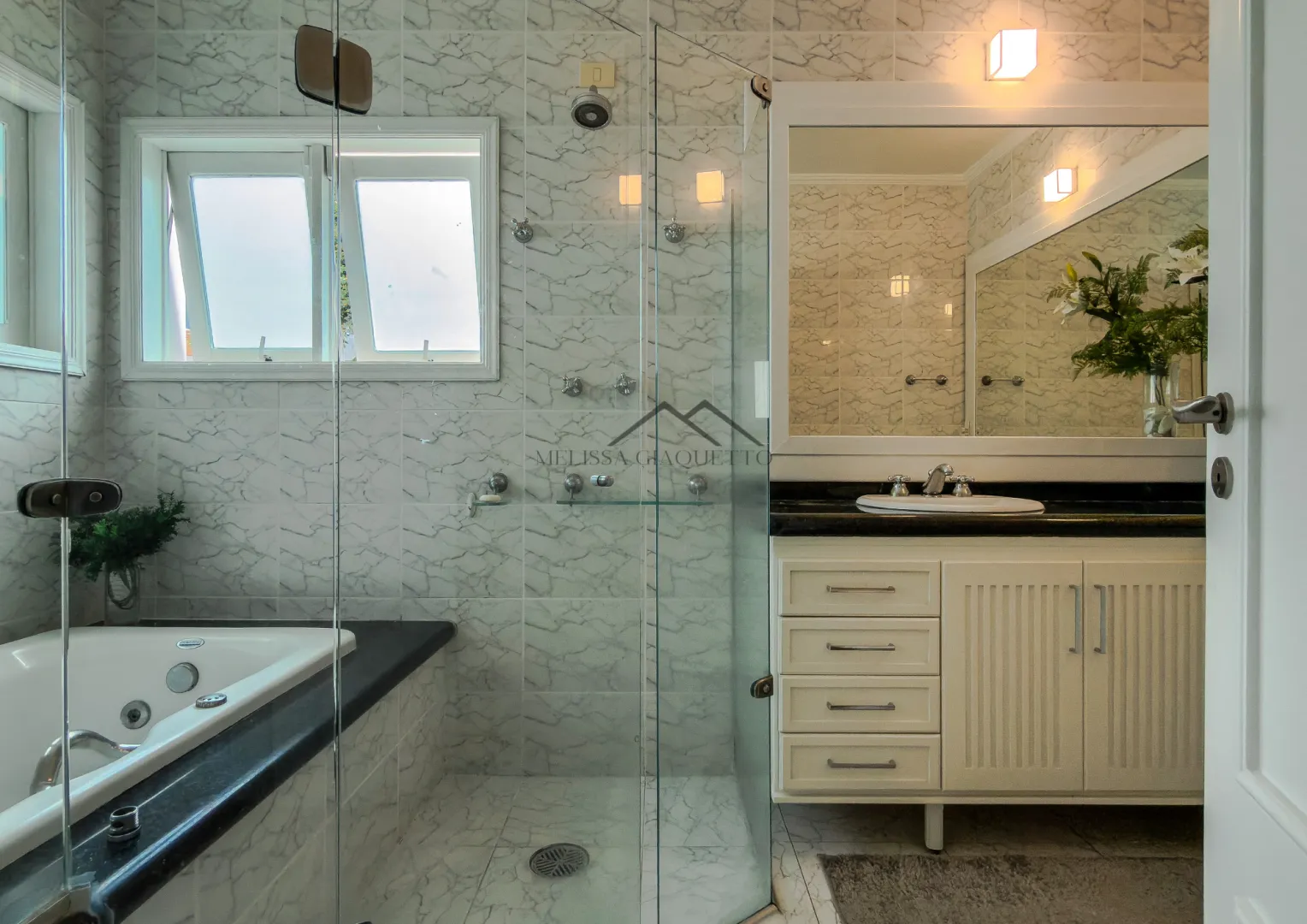 Alpha 3 - Casa Alto Padr&atilde;o  - - 