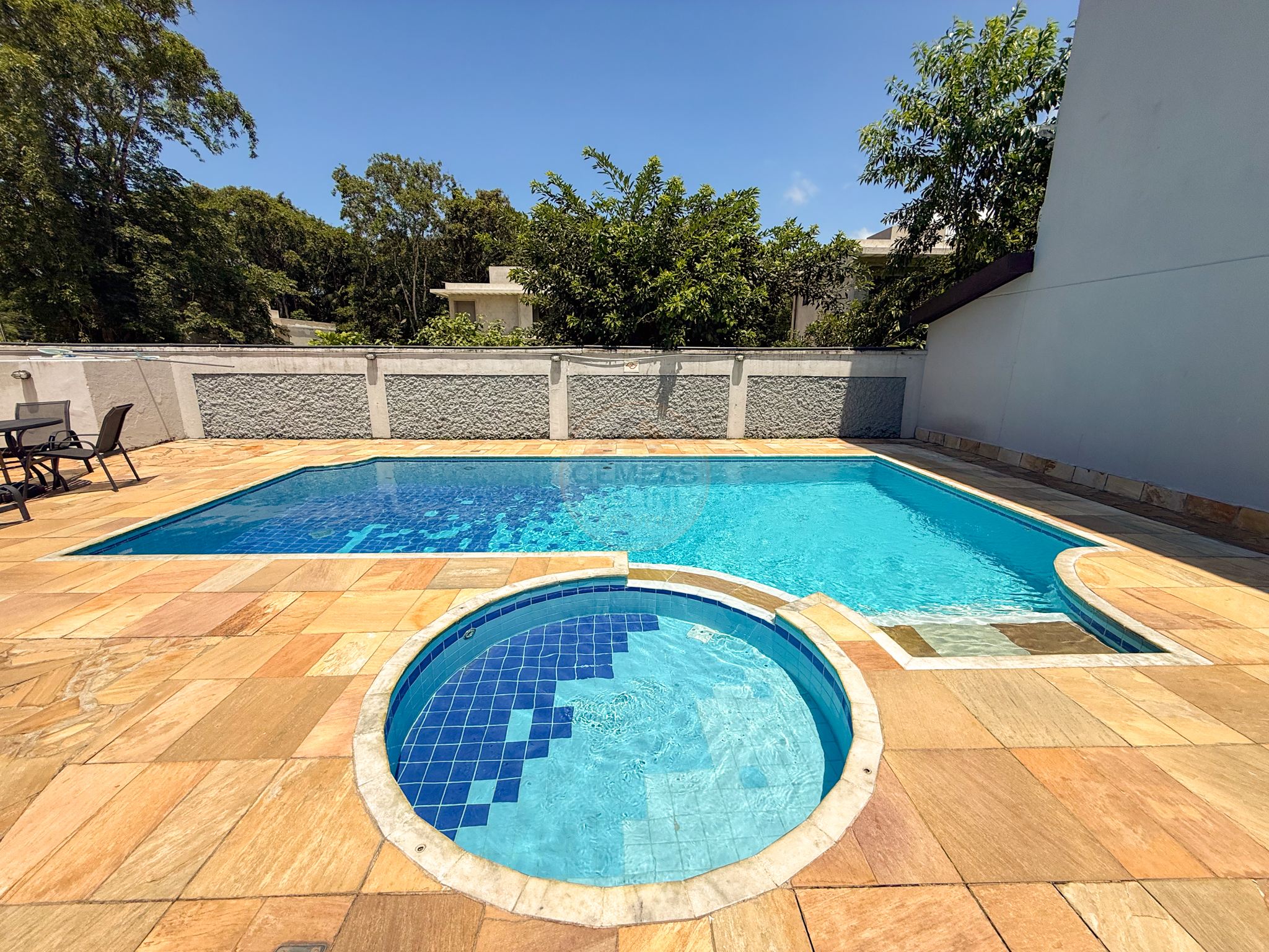 Flat Studio na Praia de Juquehy Dispon&iacute;vel &agrave; Venda na Praia de Juquehy  São Sebastião - 