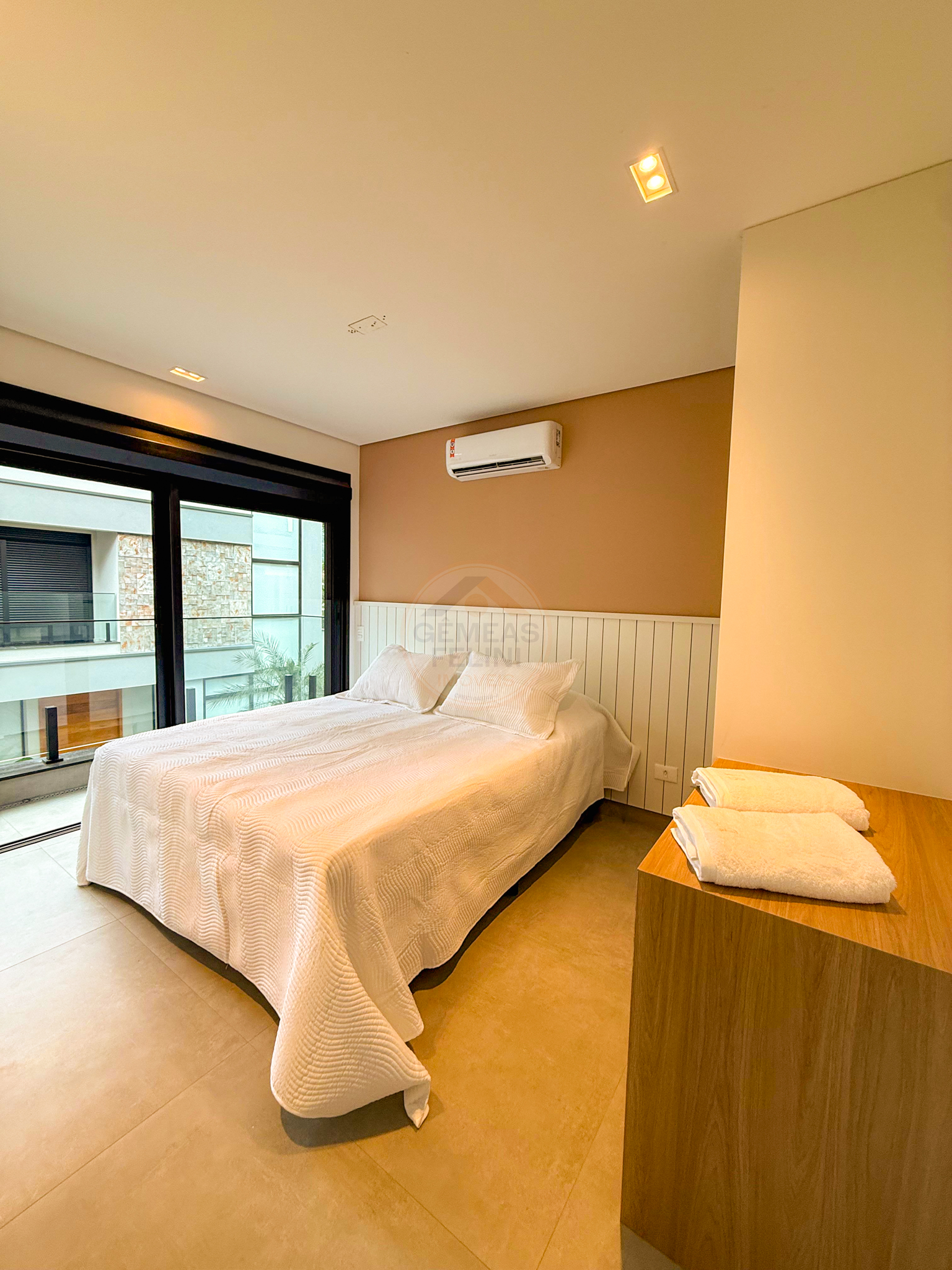 Viva Juquehy com Estilo: Casa Exclusiva Inspirada em Capri, a Passos do Mar - LOCA&Ccedil;&Atilde;O  São Sebastião - 