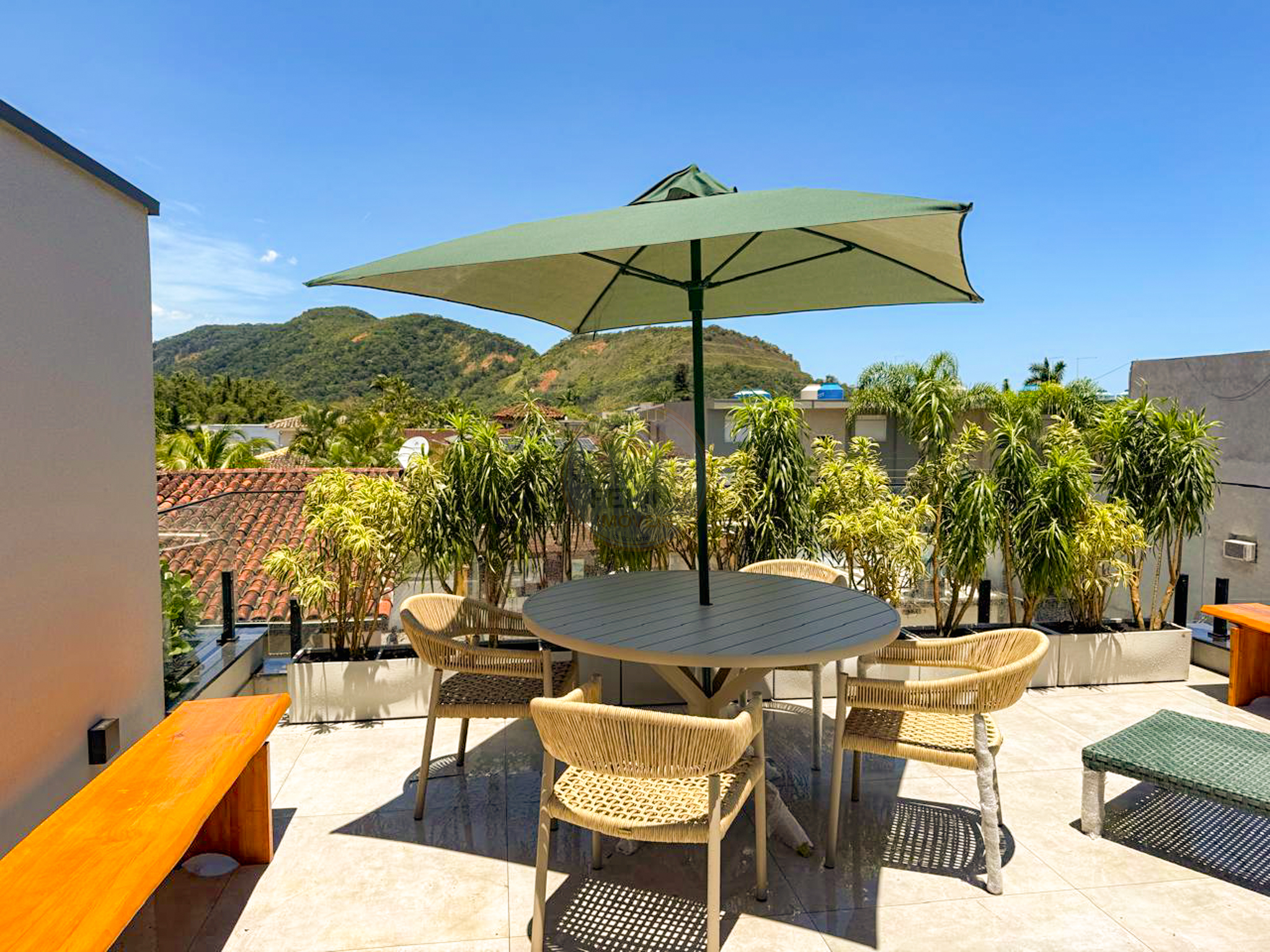 Viva Juquehy com Estilo: Casa Exclusiva Inspirada em Capri, a Passos do Mar - LOCA&Ccedil;&Atilde;O  São Sebastião - 